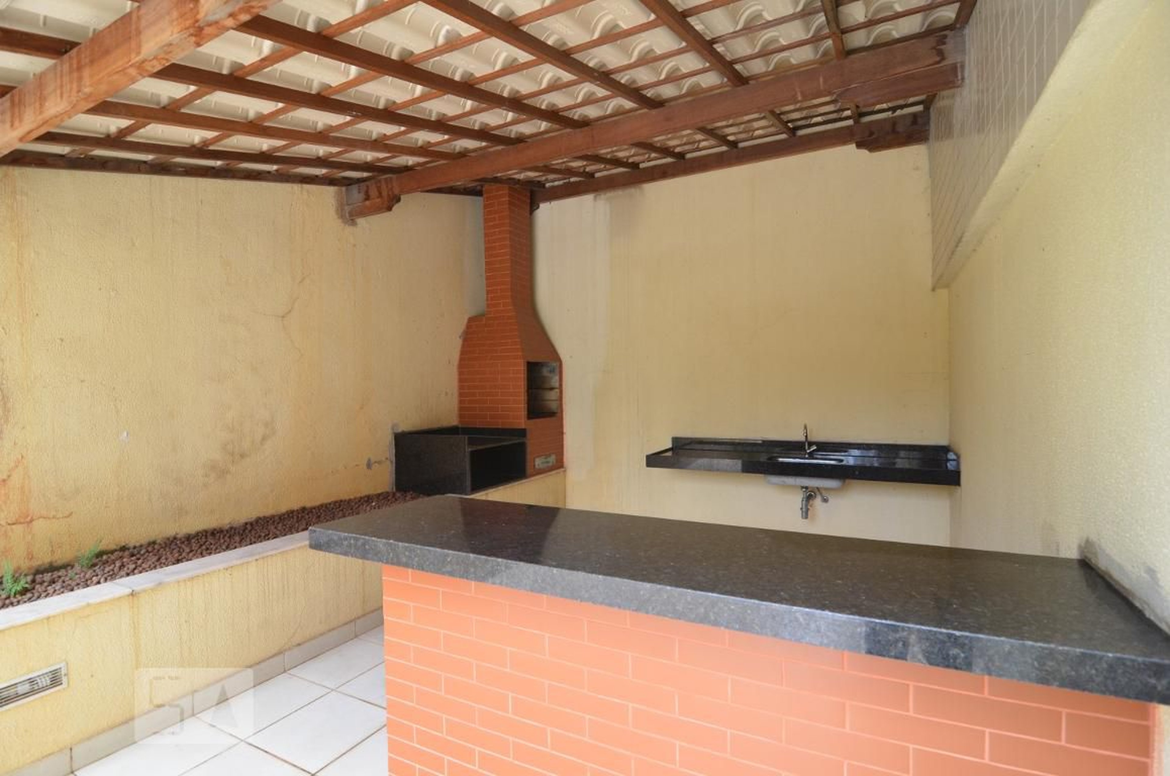 Churrasqueira - Edifício Royal Garden