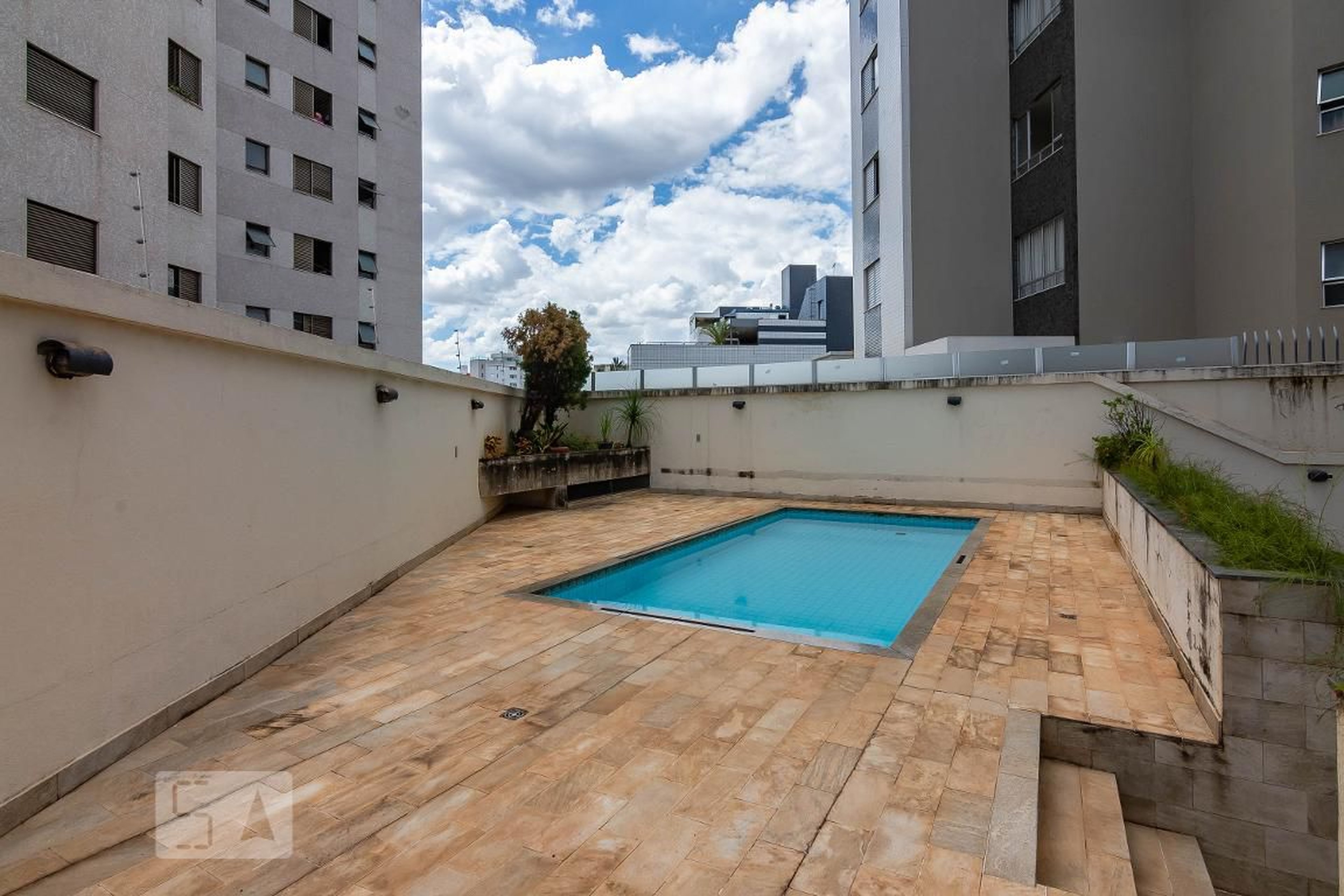 Piscina - Edifício Asdrubal Oliveira Freire