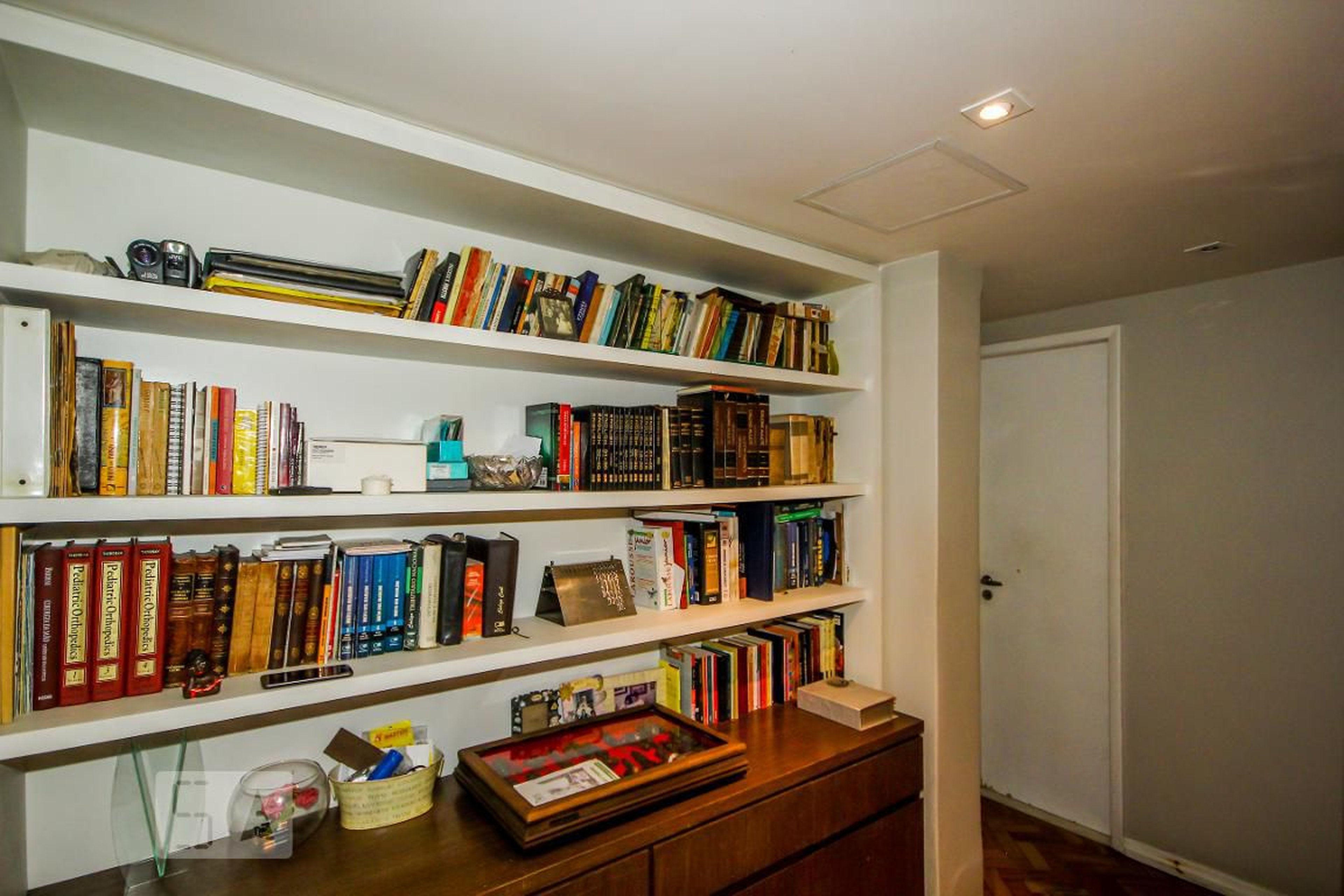 Hall - Nuno Pinheiro