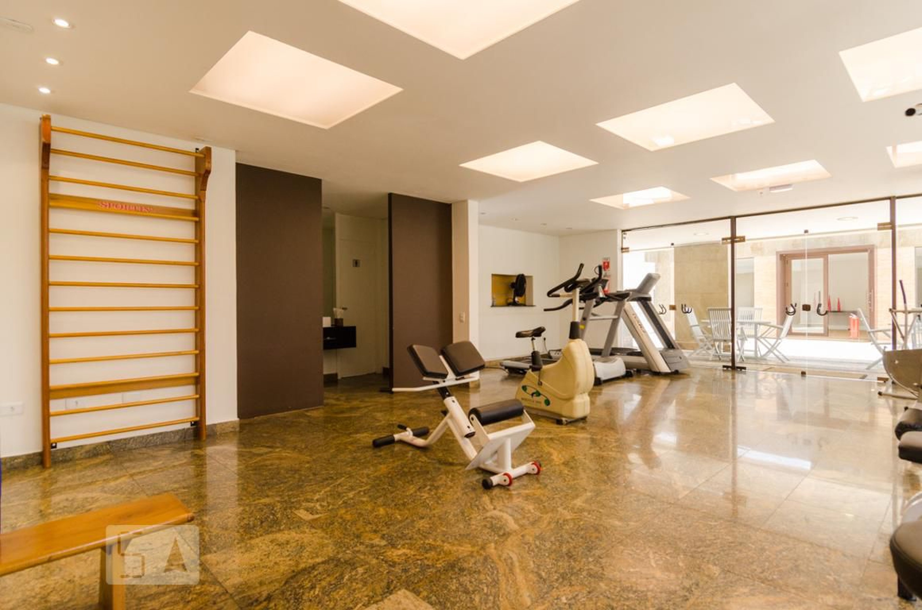 Academia - Ilha de Moréa