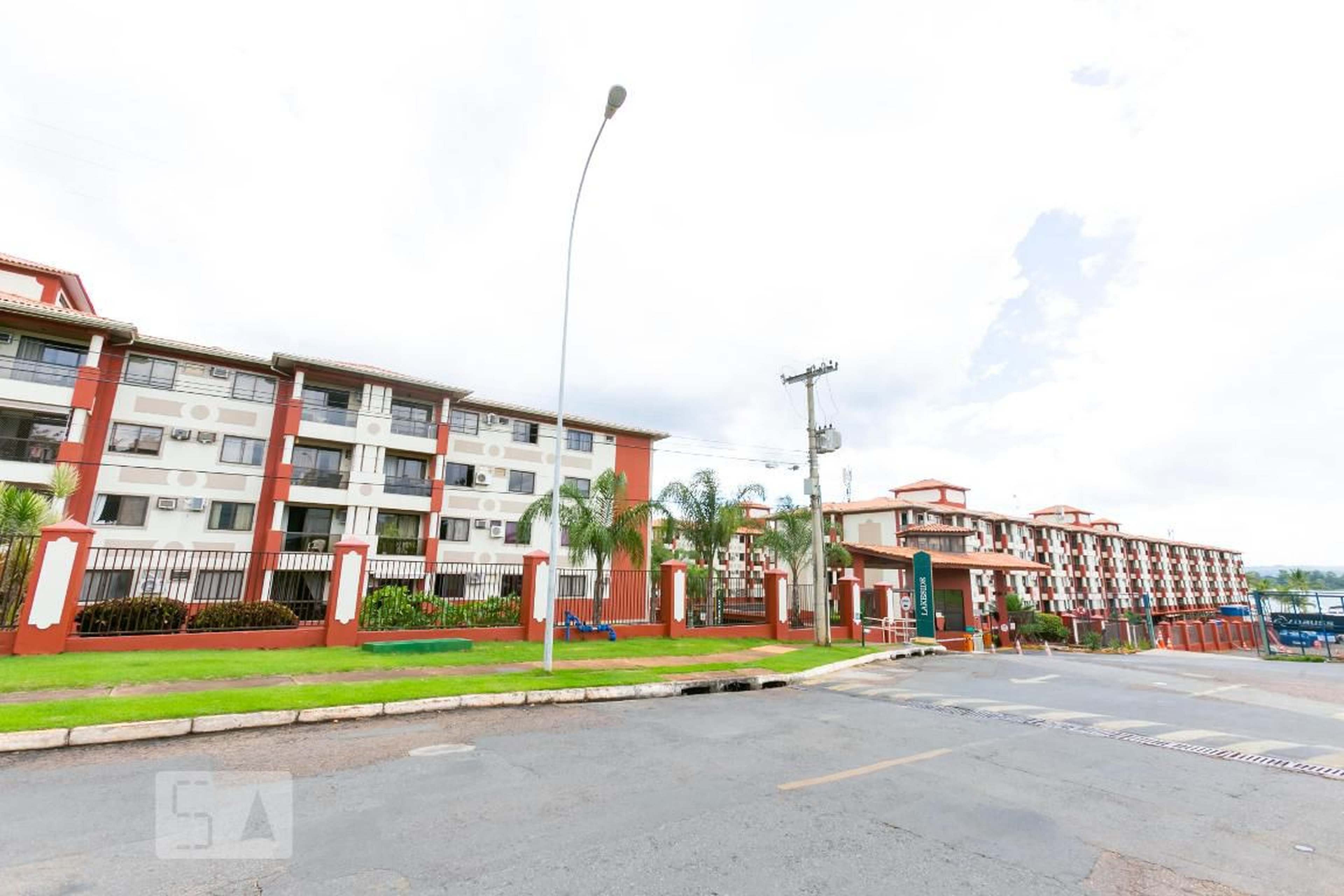 FACHADA Condomínio Lakeside