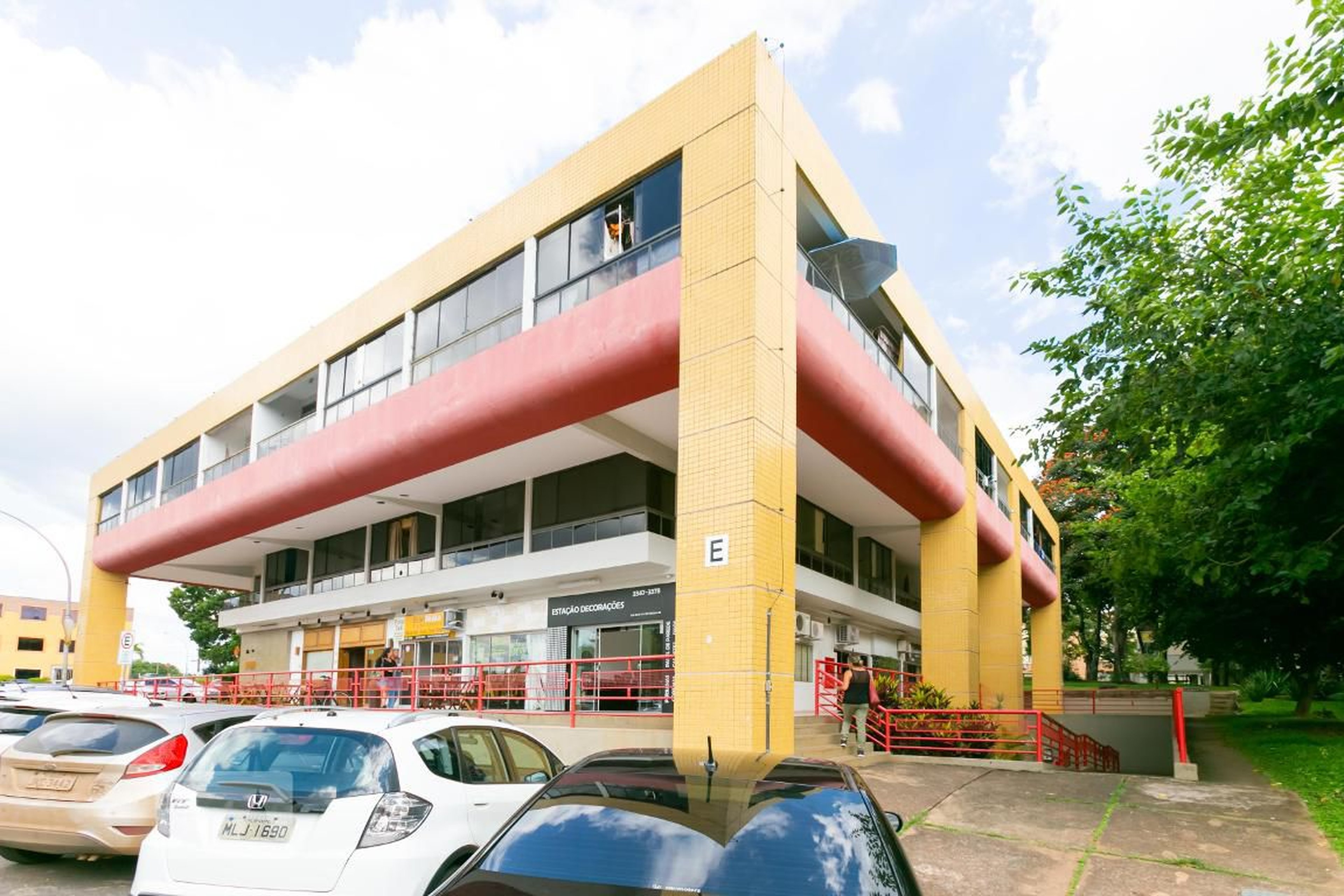 FACHADA Condomínio em Cln 412 Bloco E Apto 217, 217