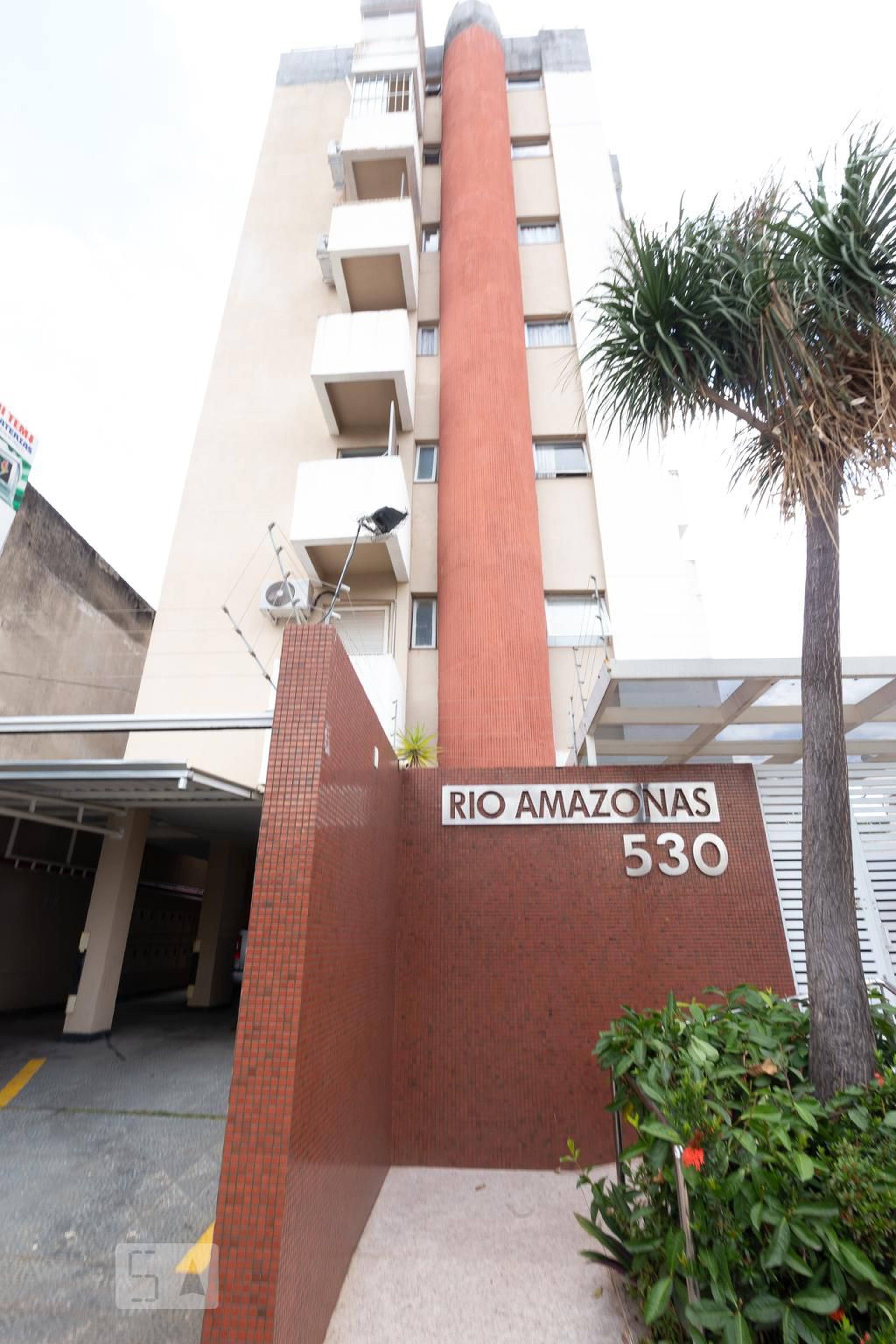 Fachada Condomínio em Rua 84, 530