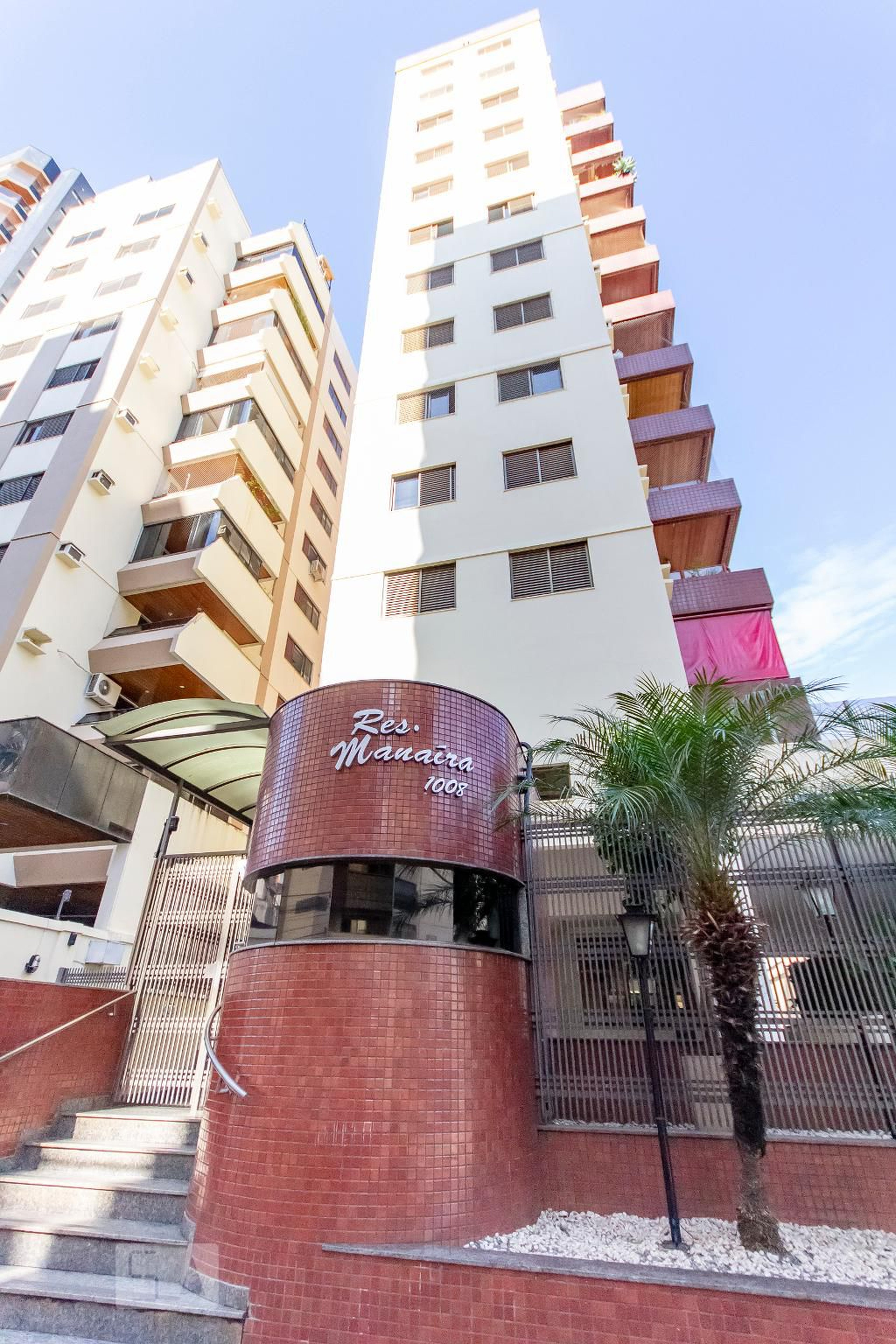 Fachada Condomínio em Avenida T-63, 1008