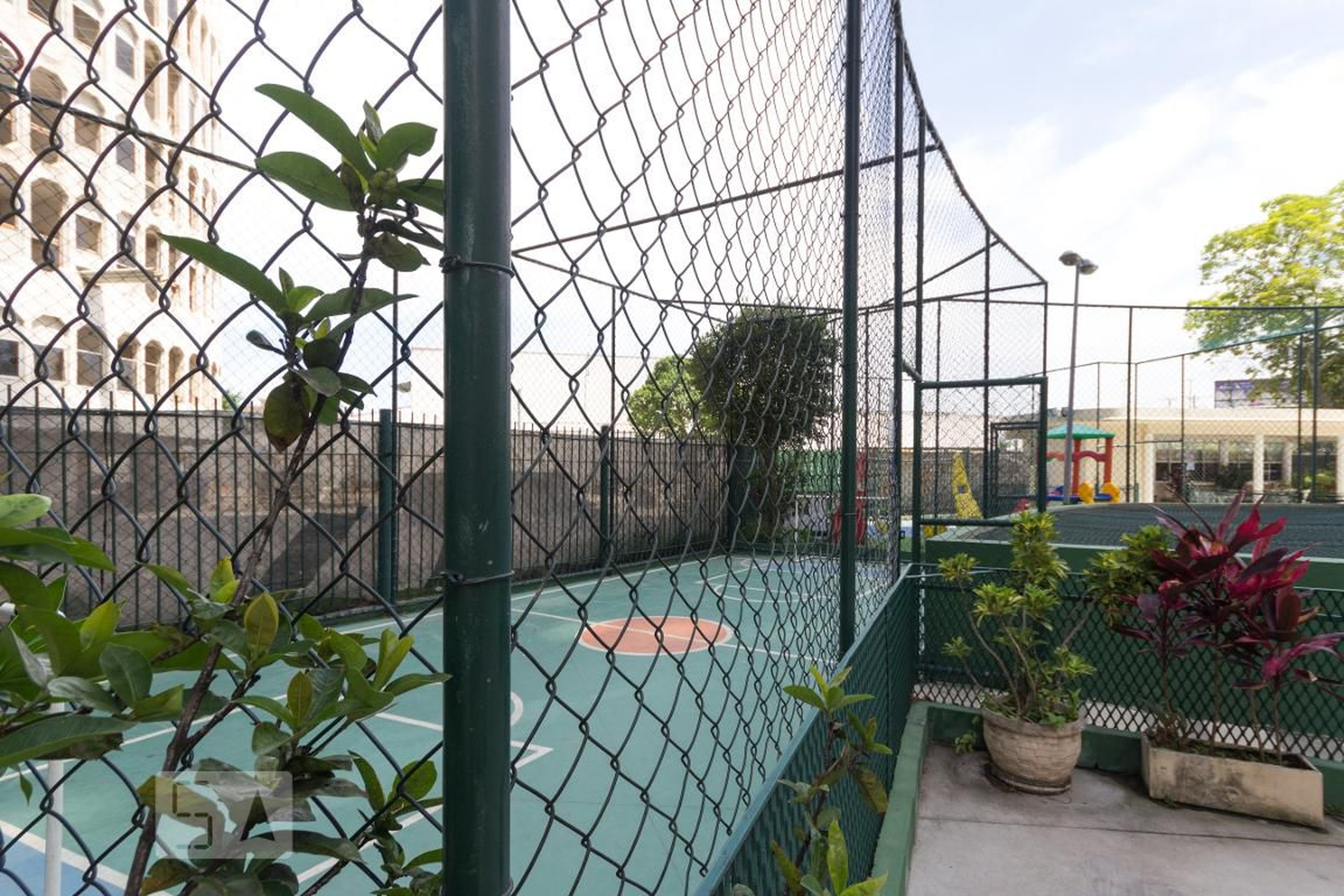 Quadra de Esportes - Torre Charles de Gaulle