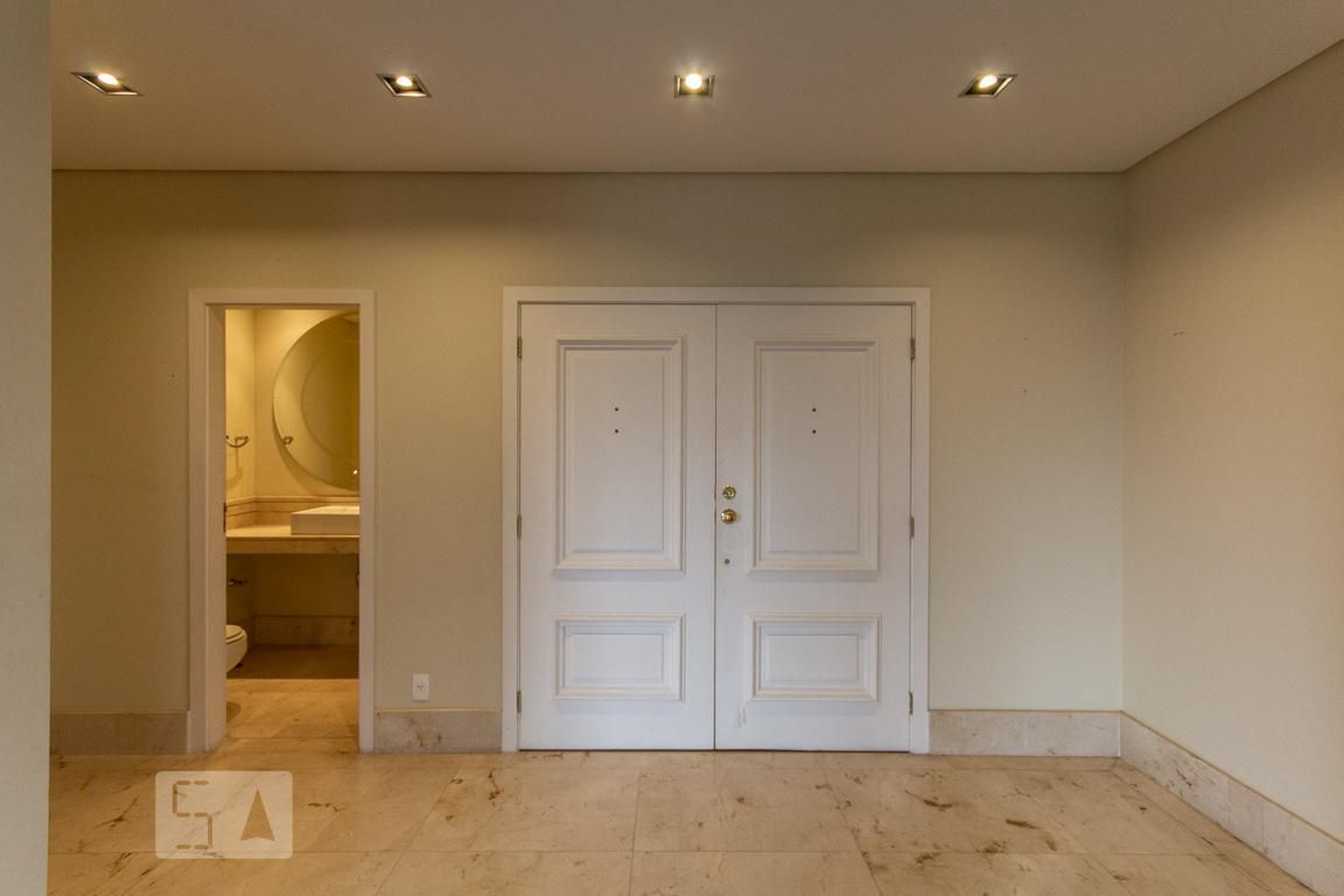 Entrada Social - Leeds Hall