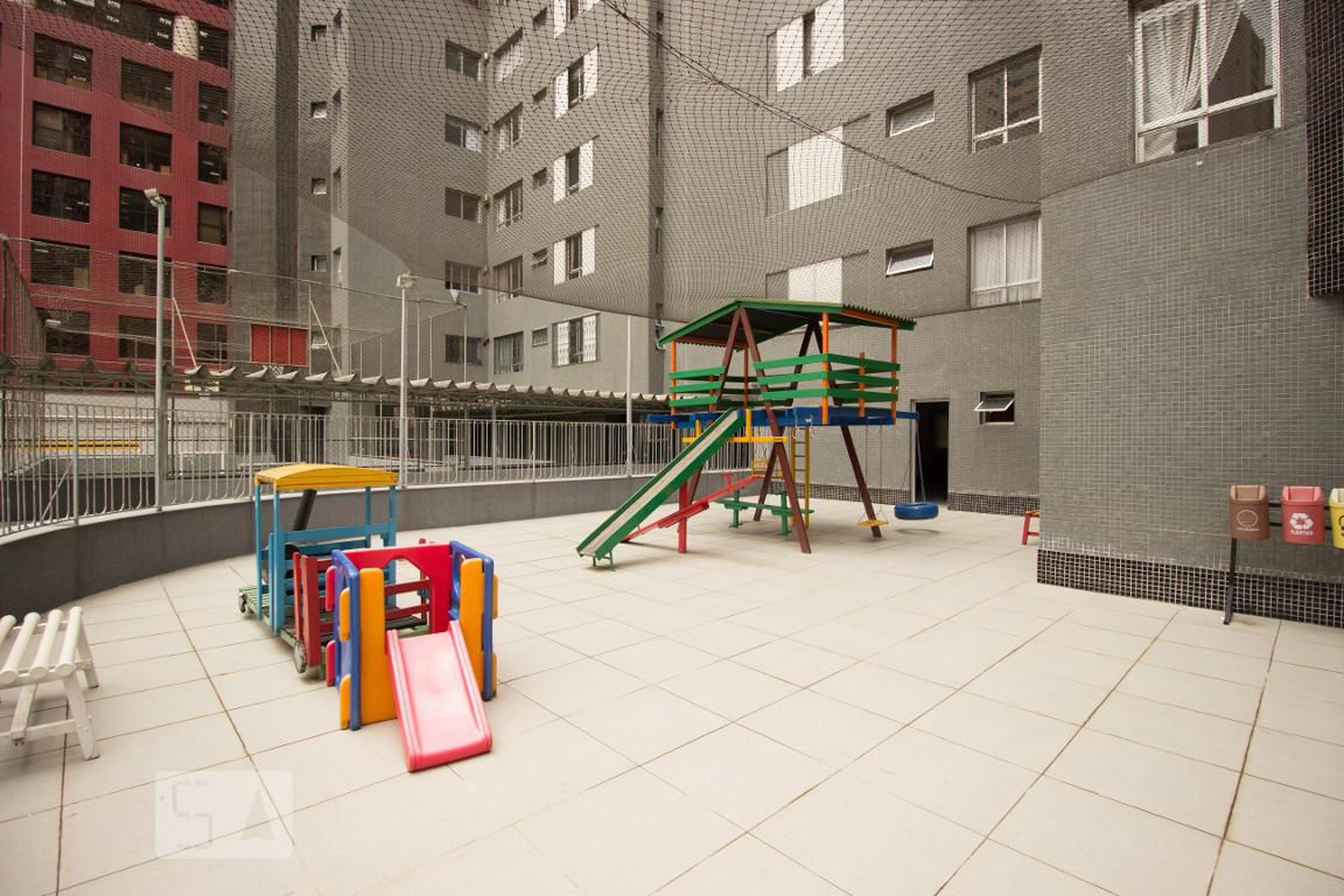 Playground - Edifício dos Reis Guimaraes