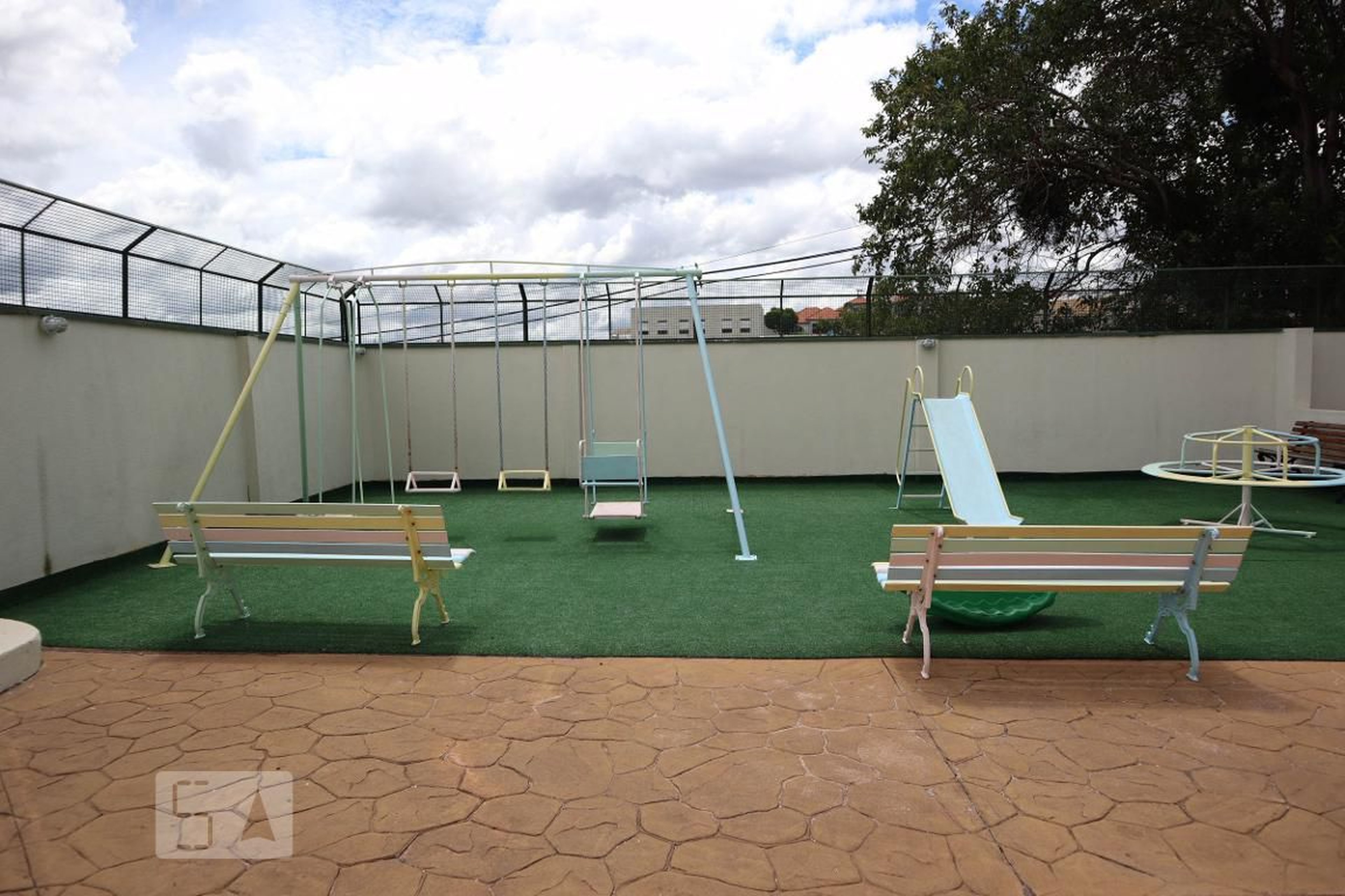 Parquinho - Delfim Verde