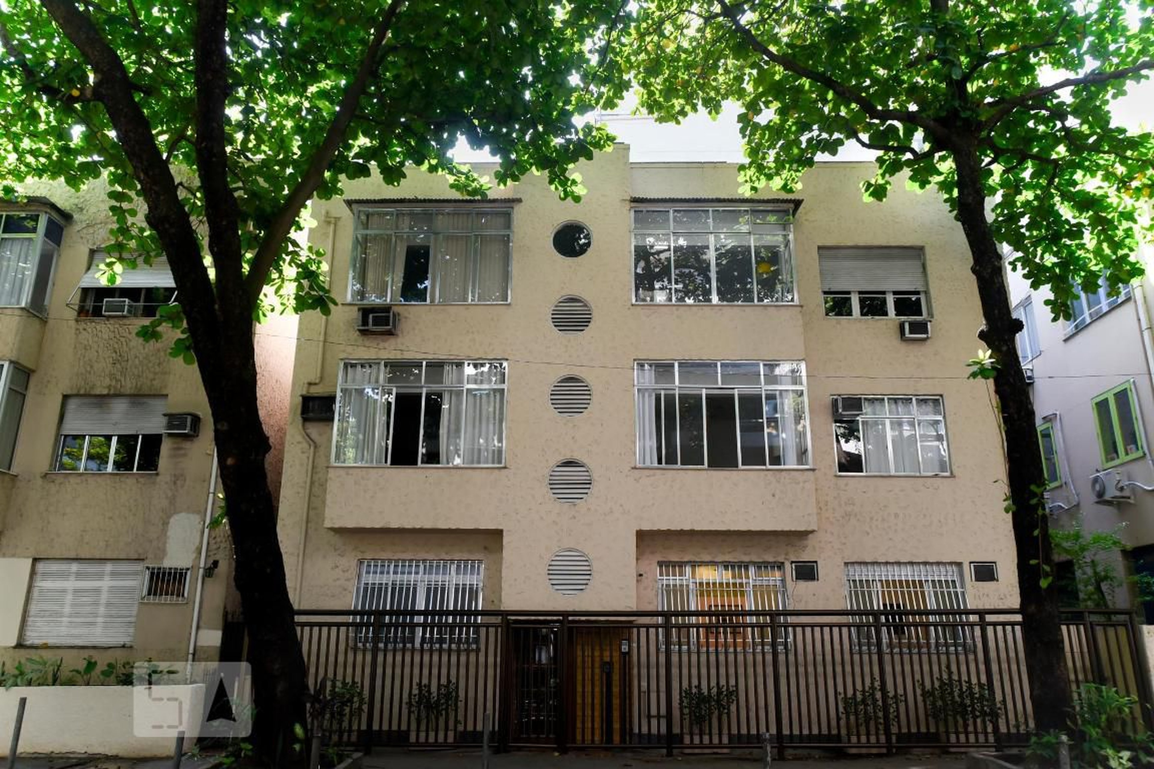 Fachada Edifício Montenegro