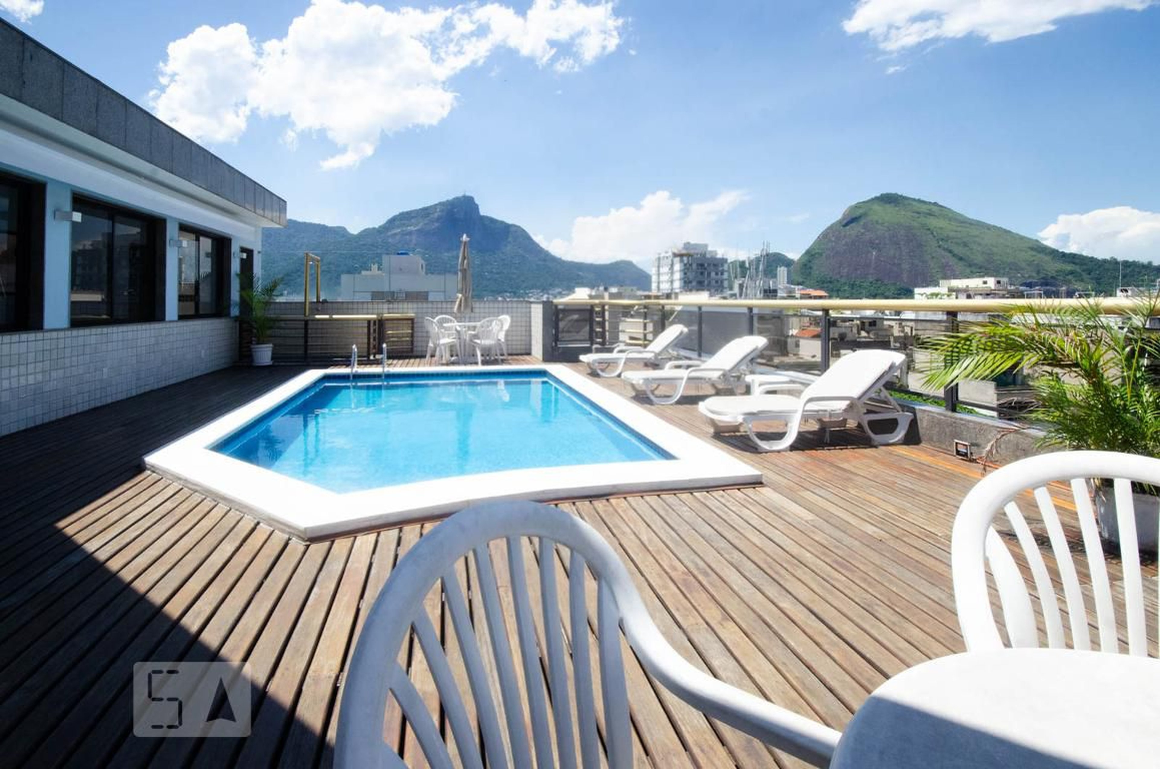 Piscina - Residencial Country Palace