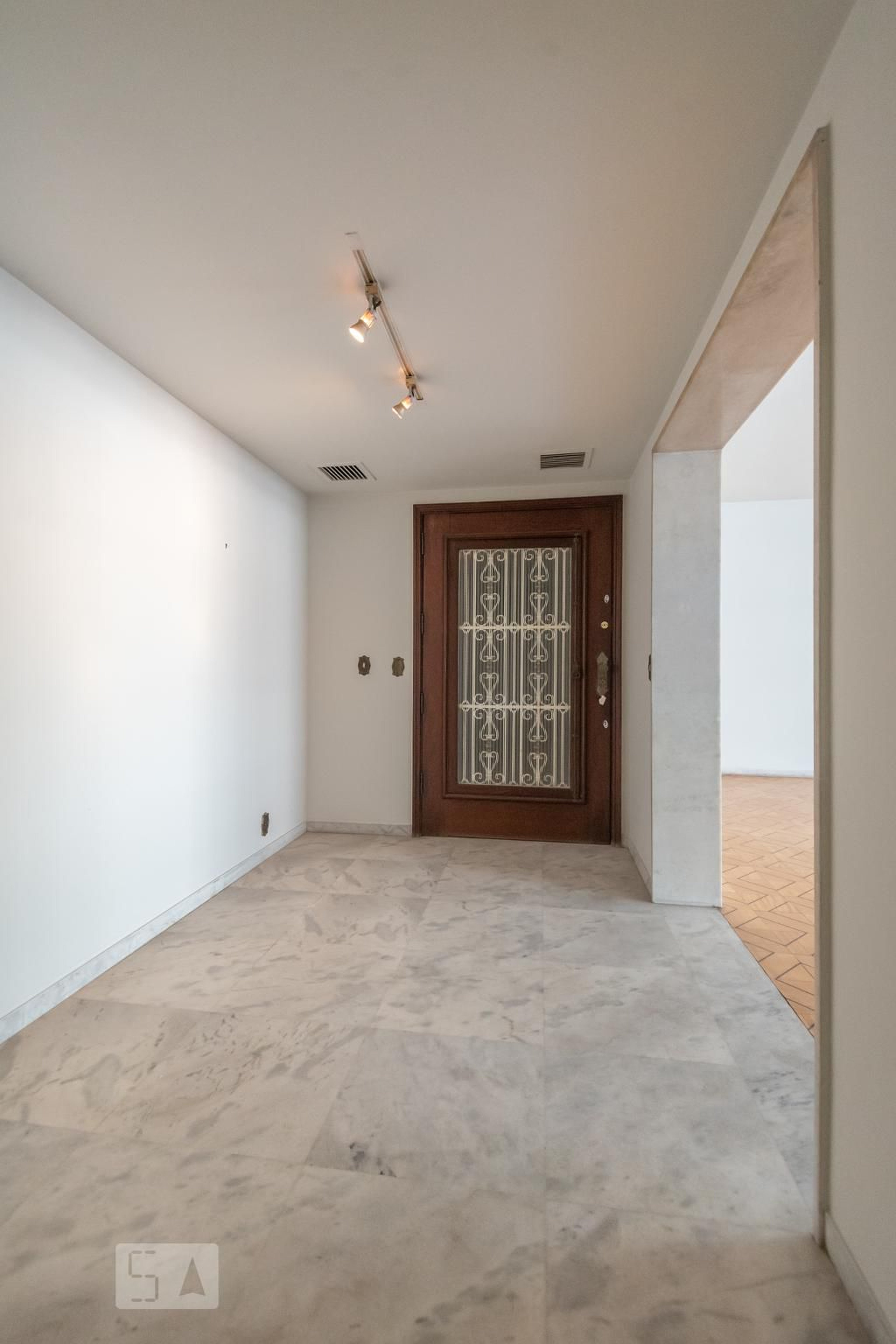 Hall de entrada - Edifício Infante Dom Pedro Affonso