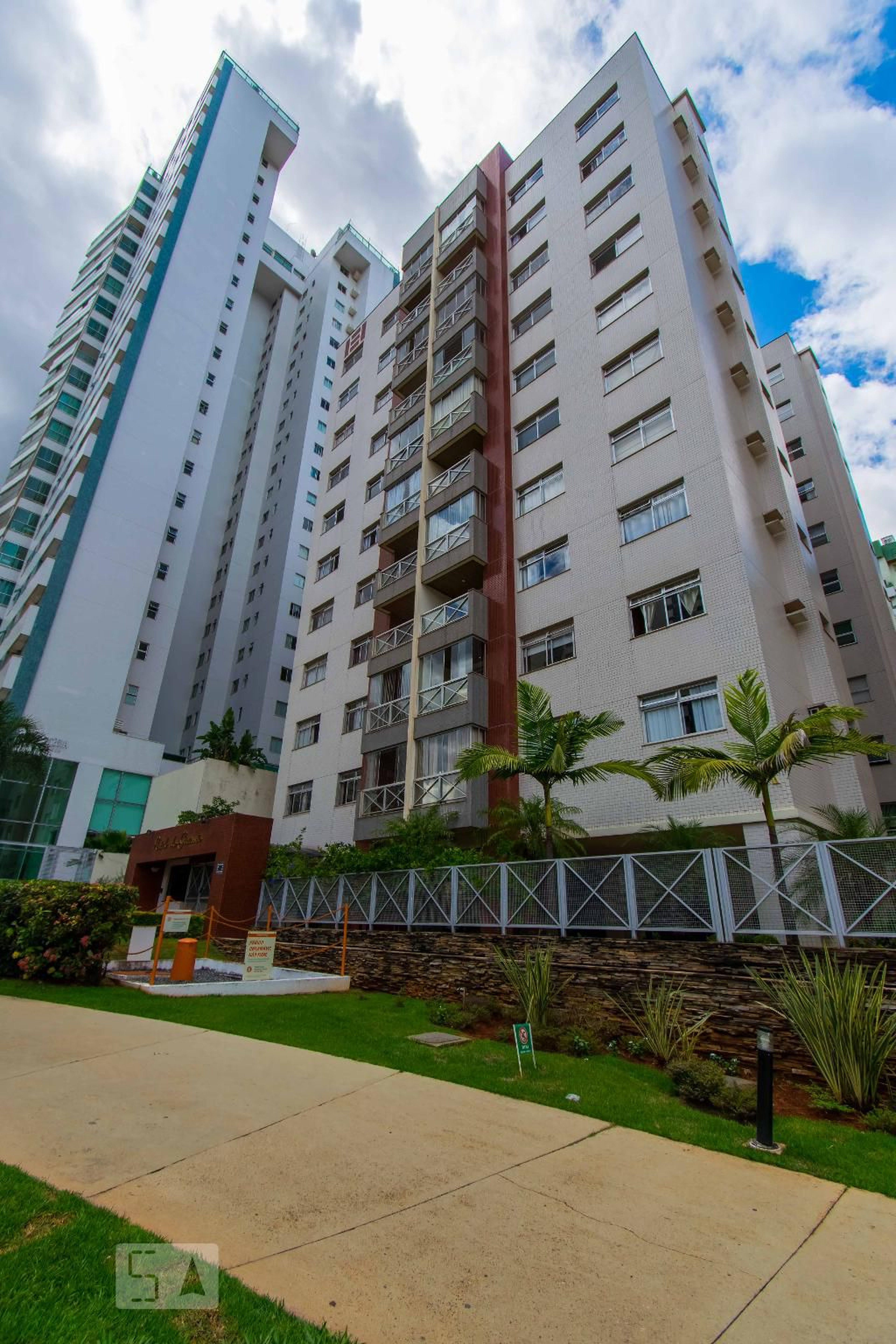 Fachada Condomínio Portal dos Girassois