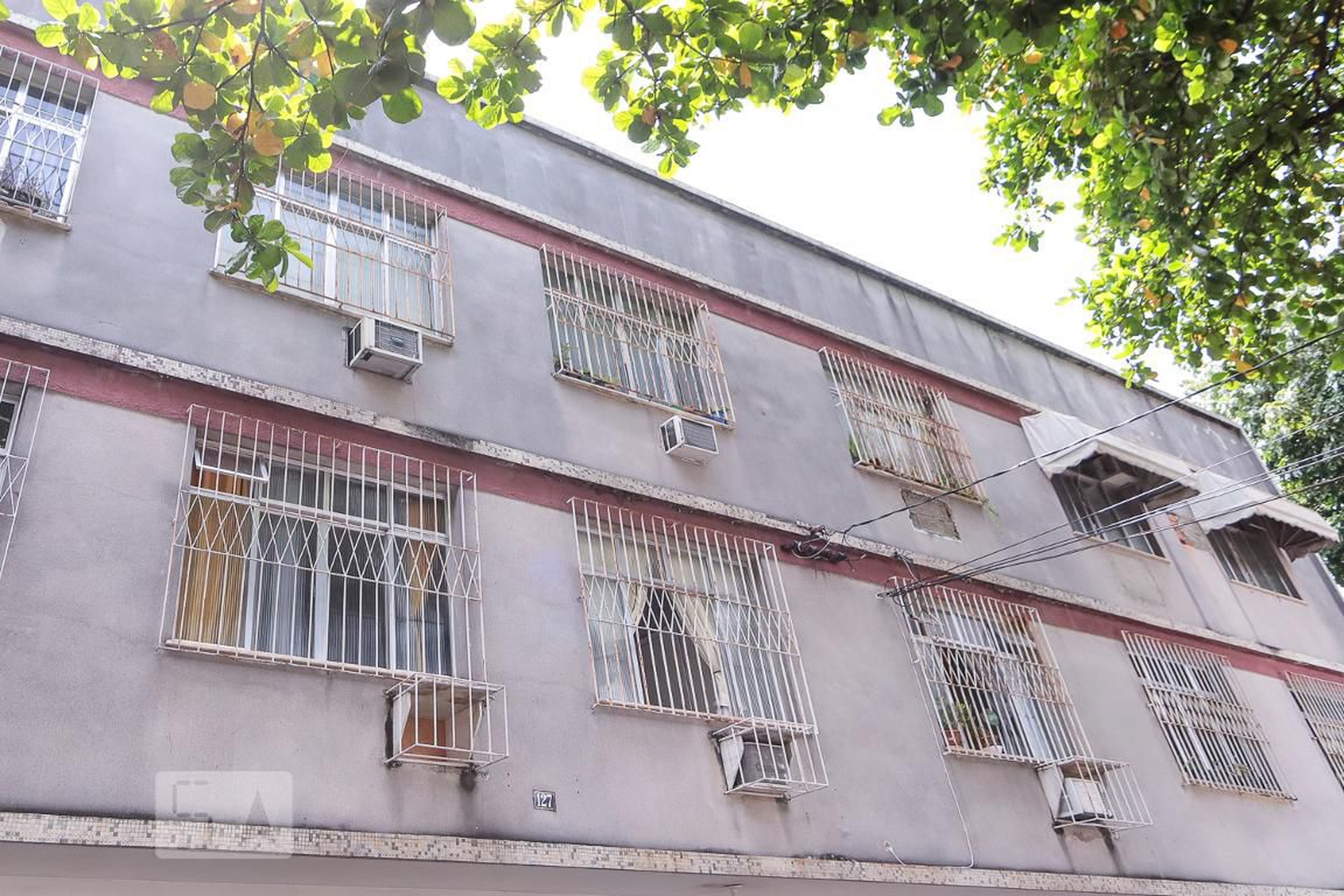 Fachada Condomínio Pujol 127