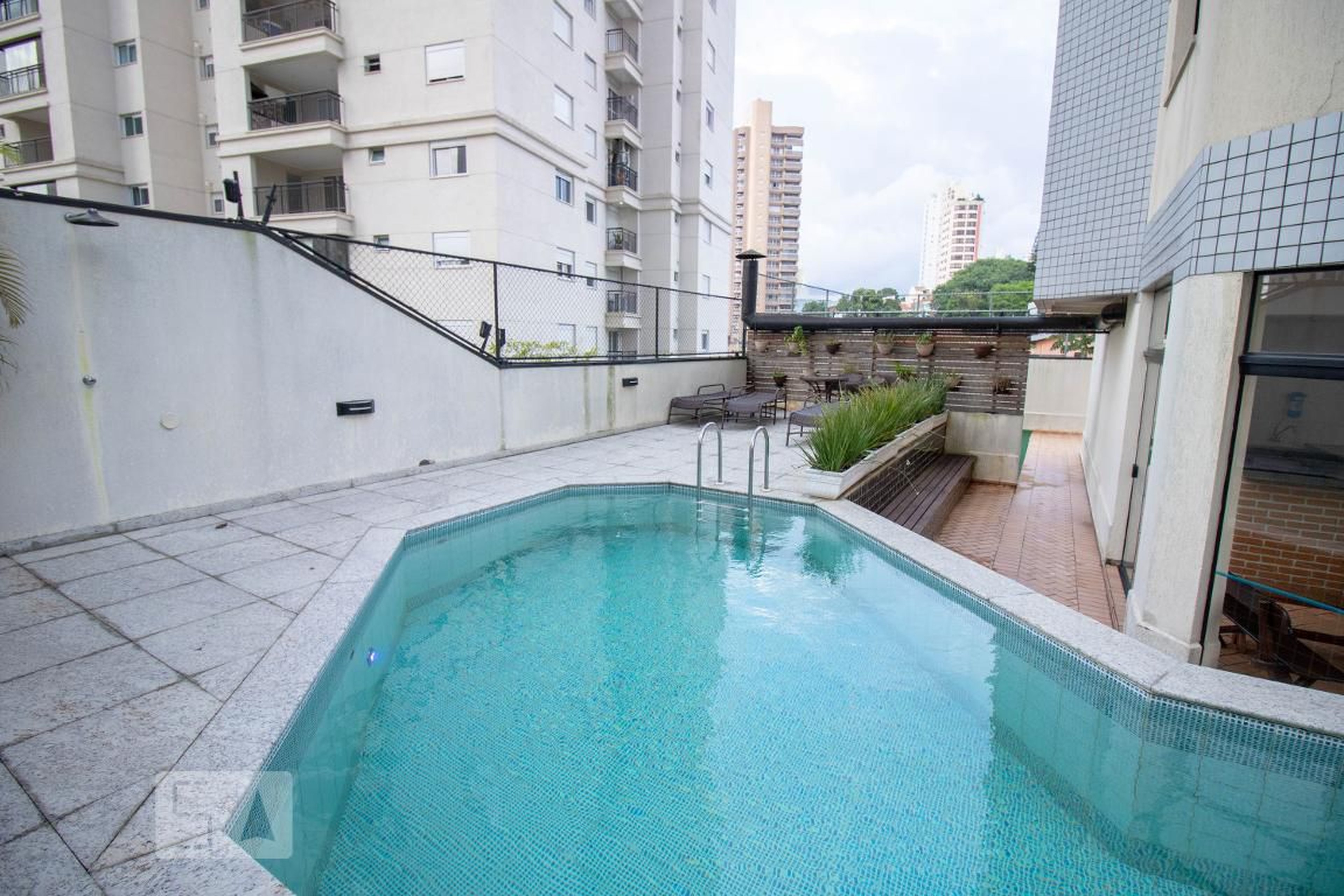 Piscina - Edifício Torre di Venezia