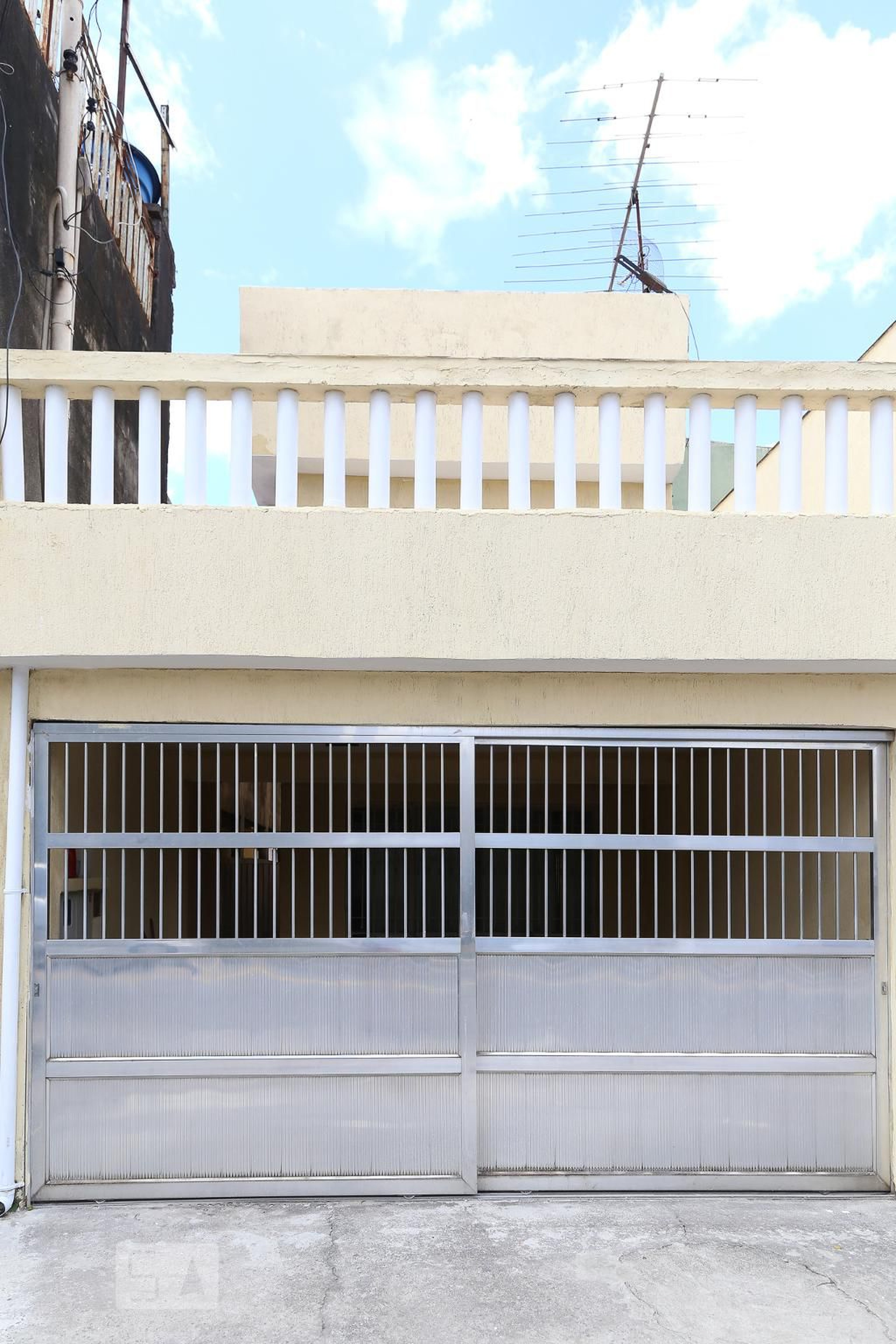 Fachada Condomínio em Rua Antônio Borges, 95