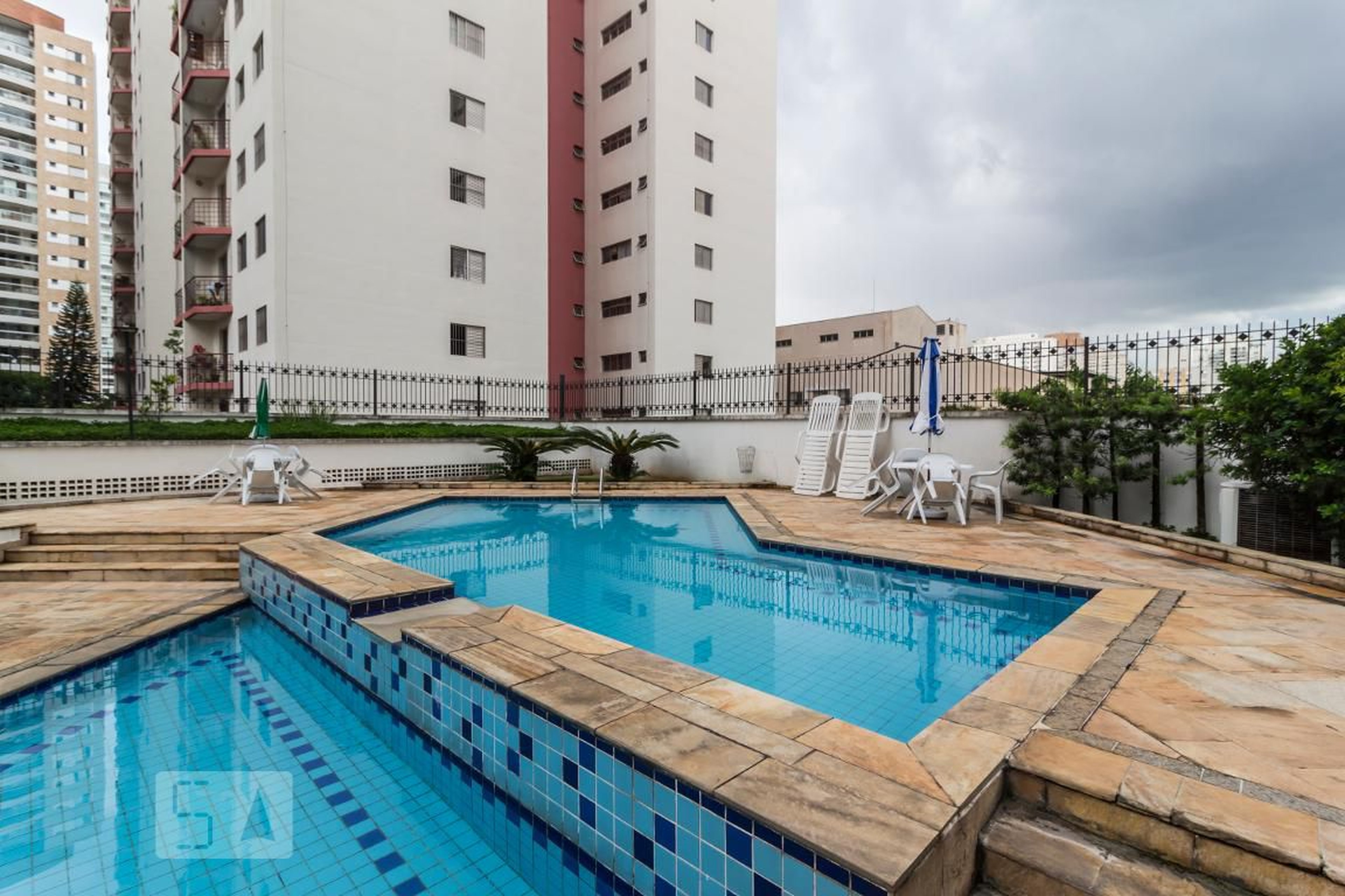 Piscina adulto - Visconde de Monte Negro