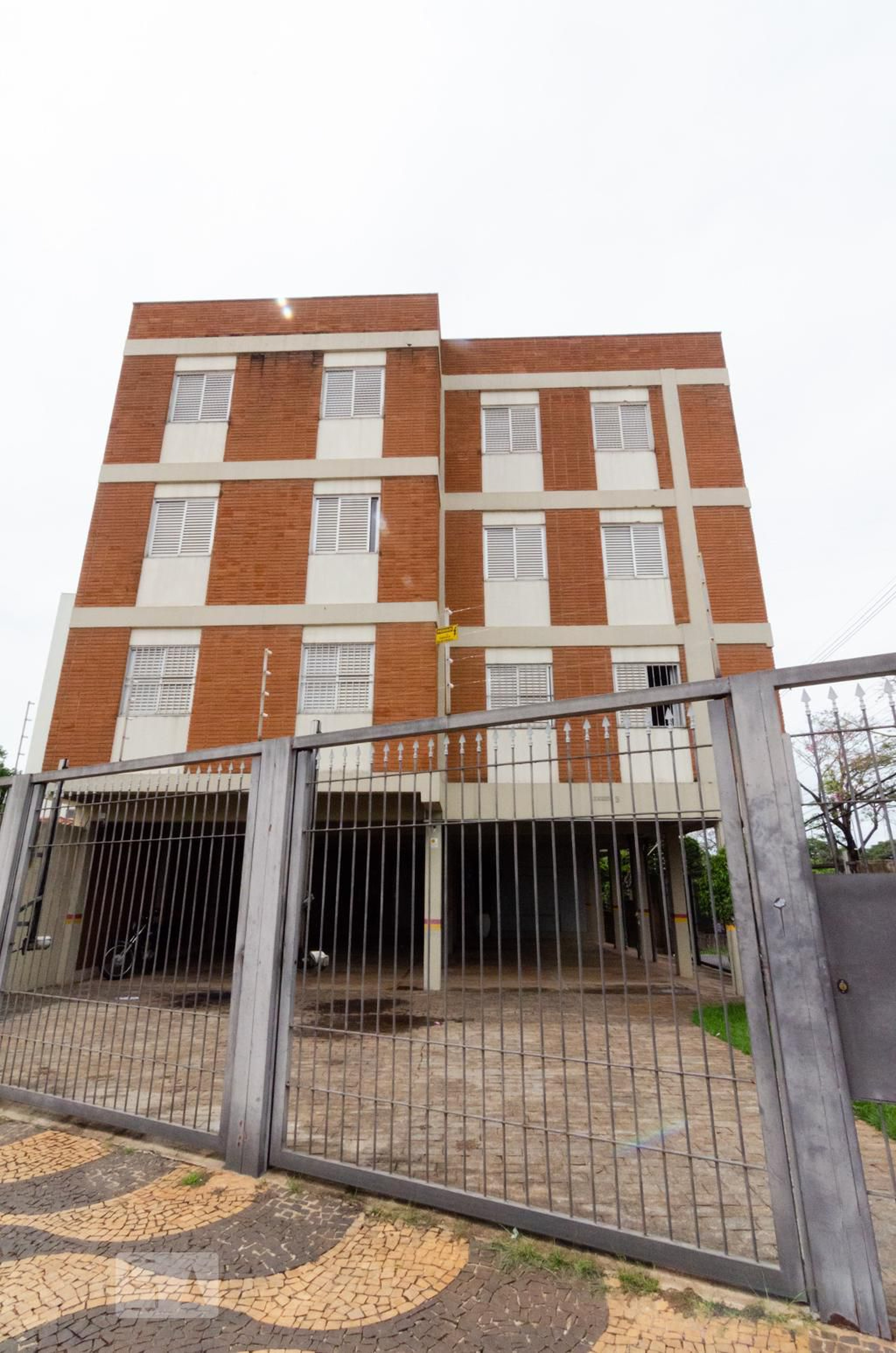 Fachada do prédio Condomínio Joseane