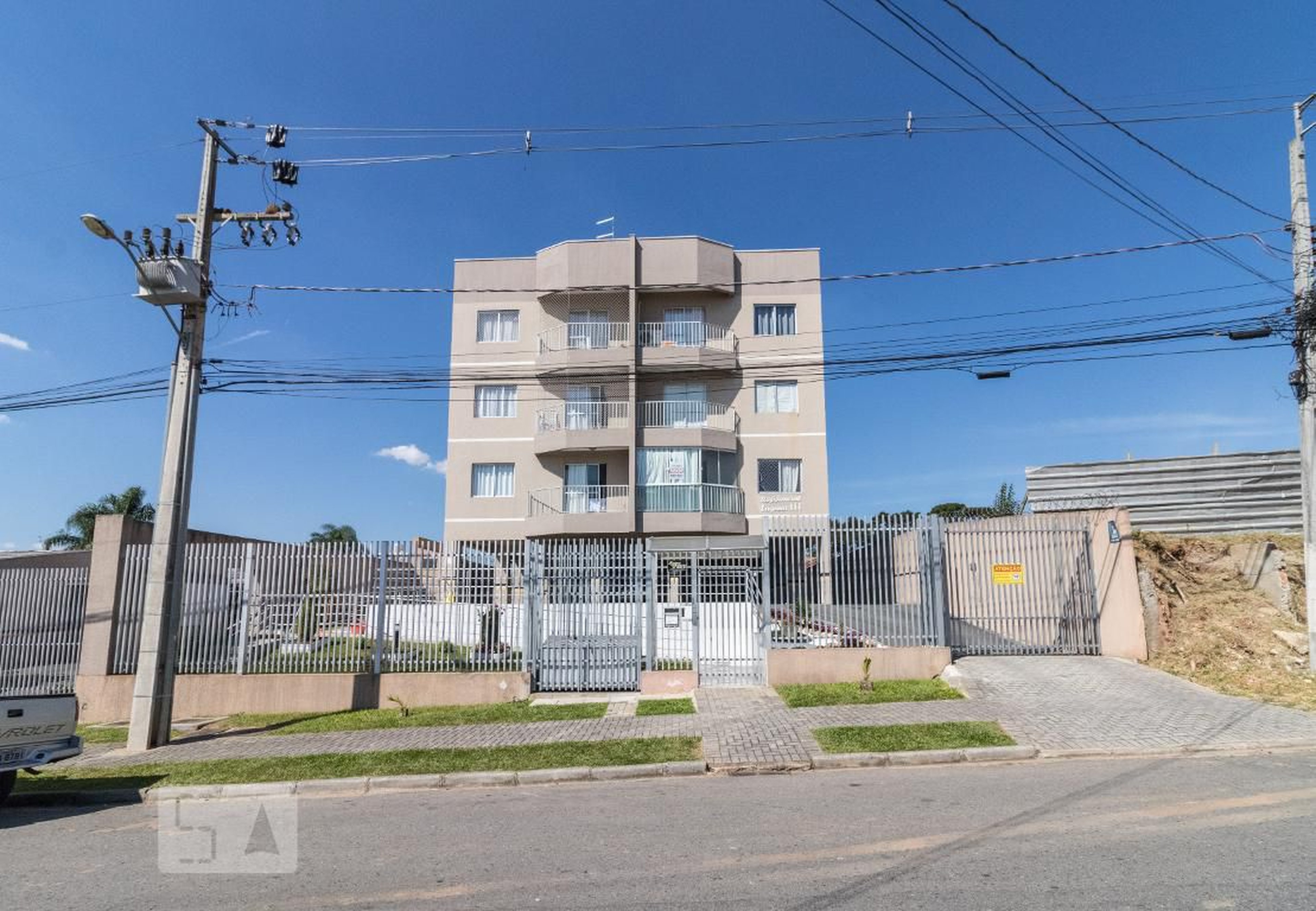 Fachada Condomínio em Rua Olga de Araújo Espíndola, 431