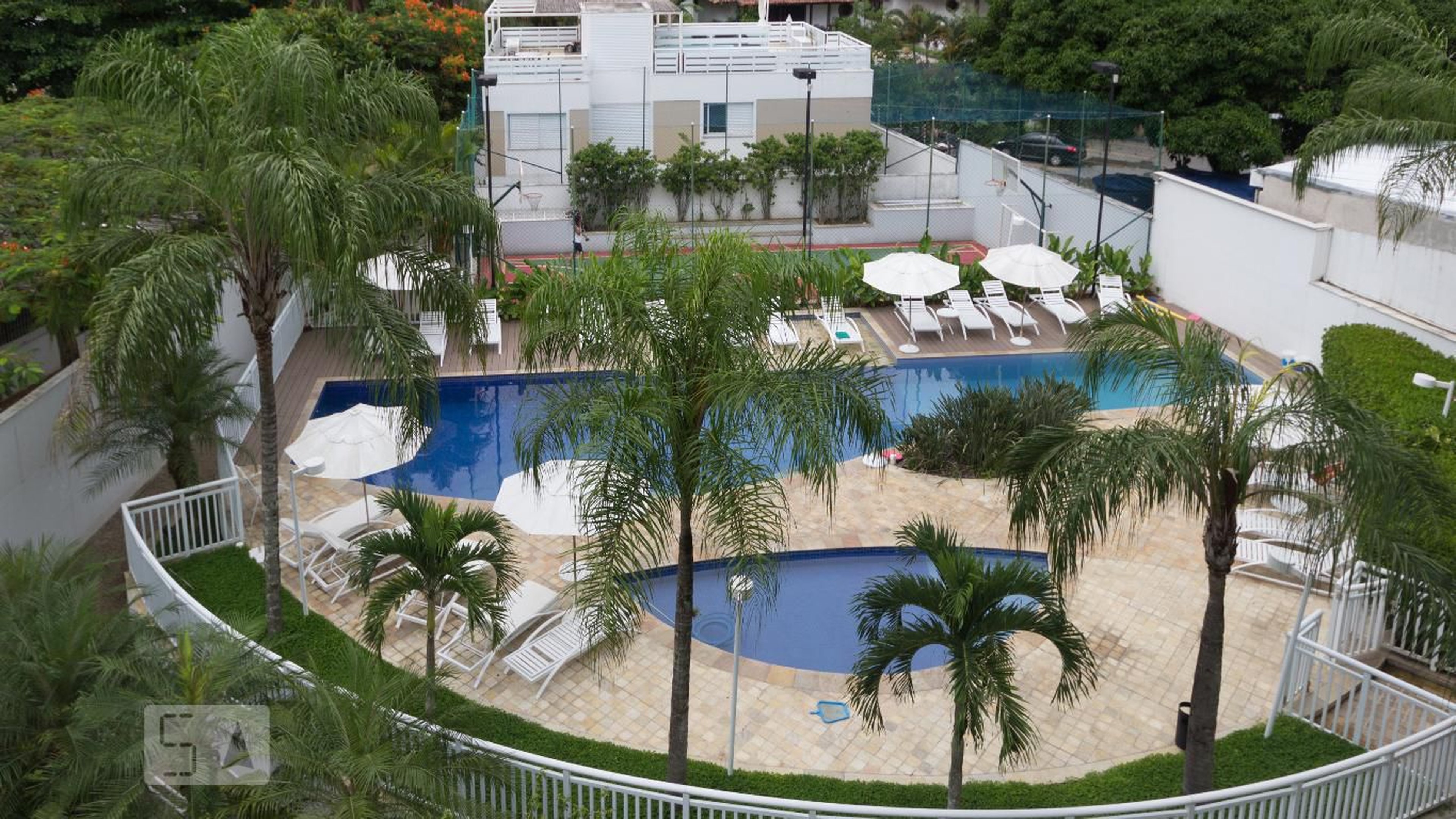 Piscina - Golf Village