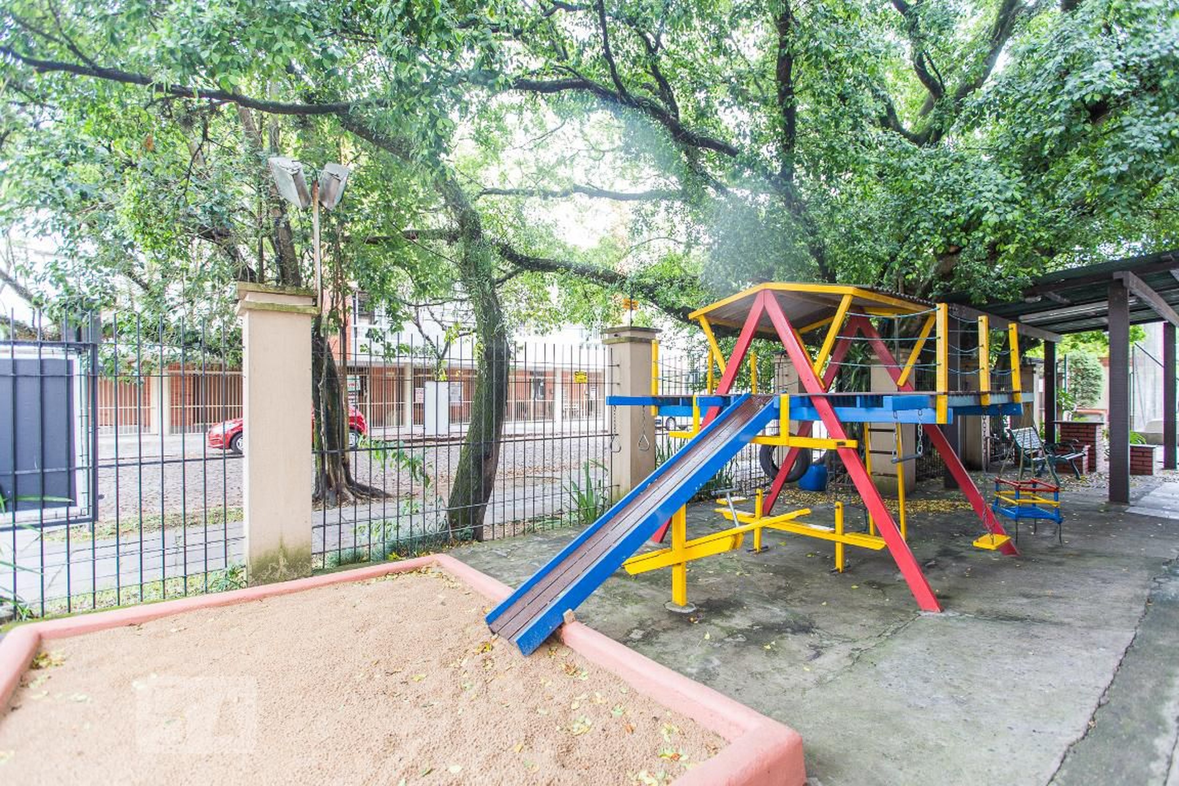 Playground - Edifício Saint James Park