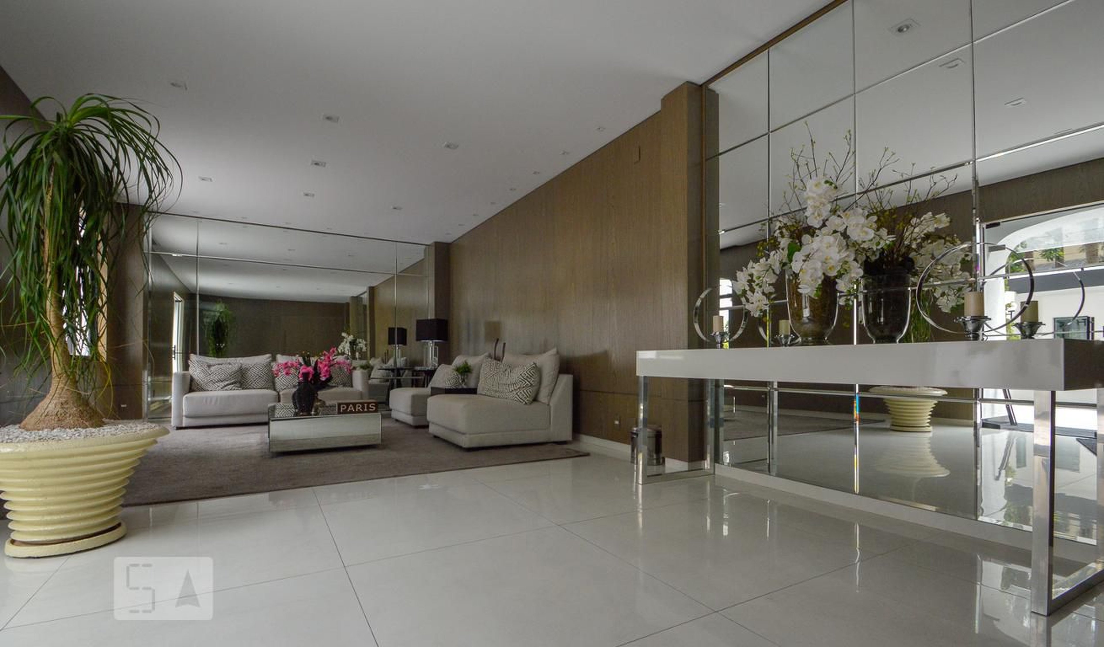 Hall de Entrada - Mediterranee