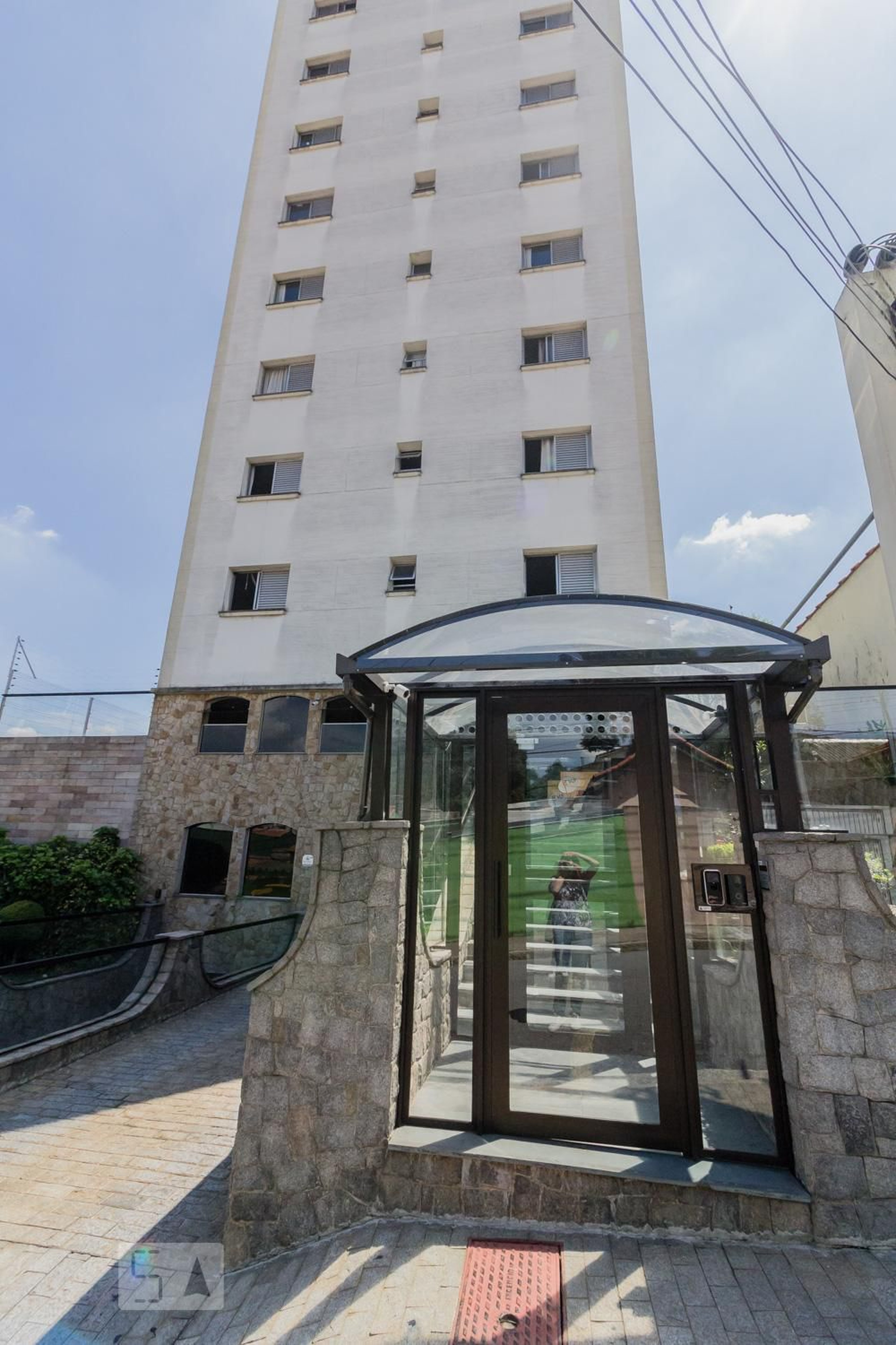 Fachada do Prédio Condomínio Mansão França