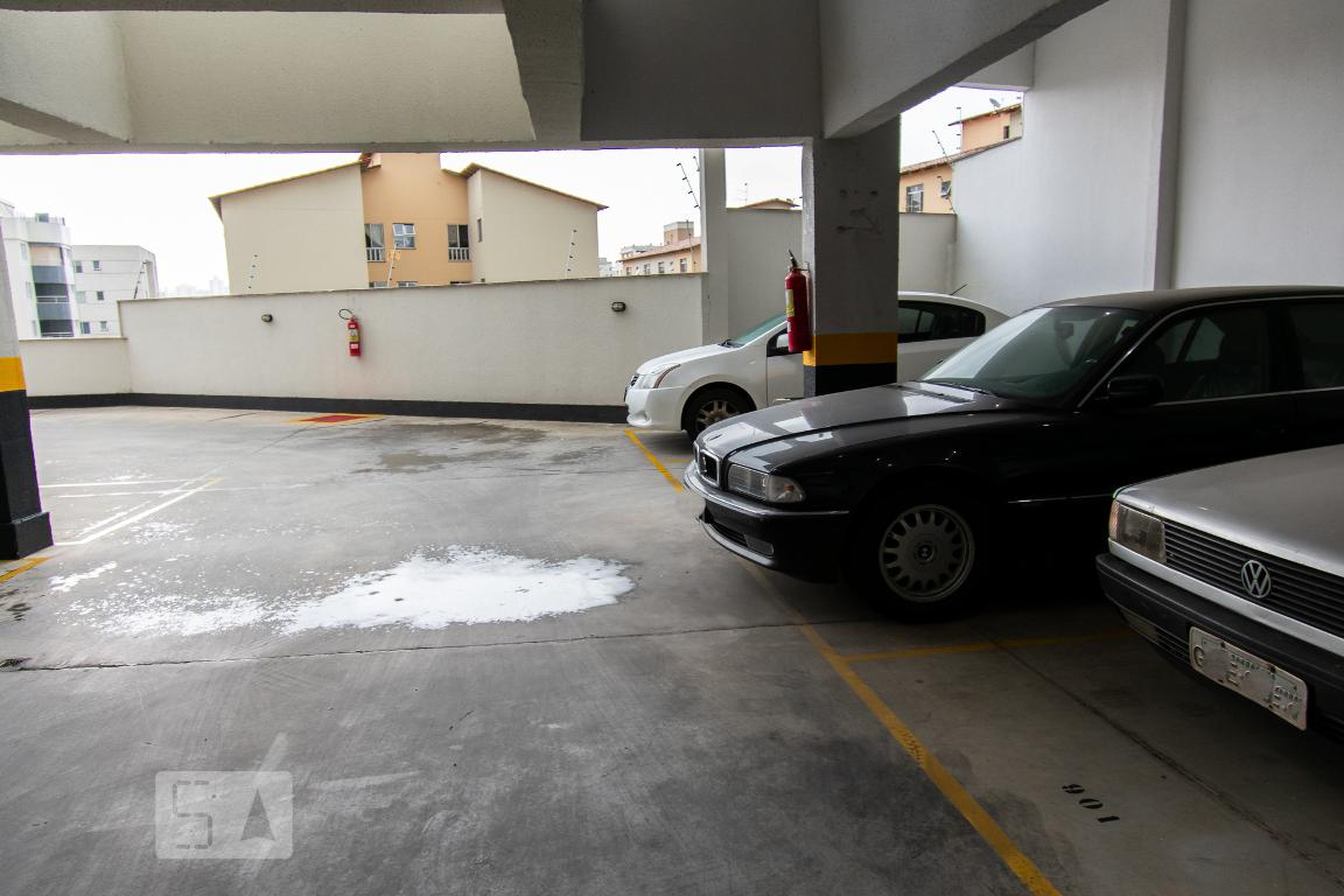 Estacionamento - Residencial Vesúvio