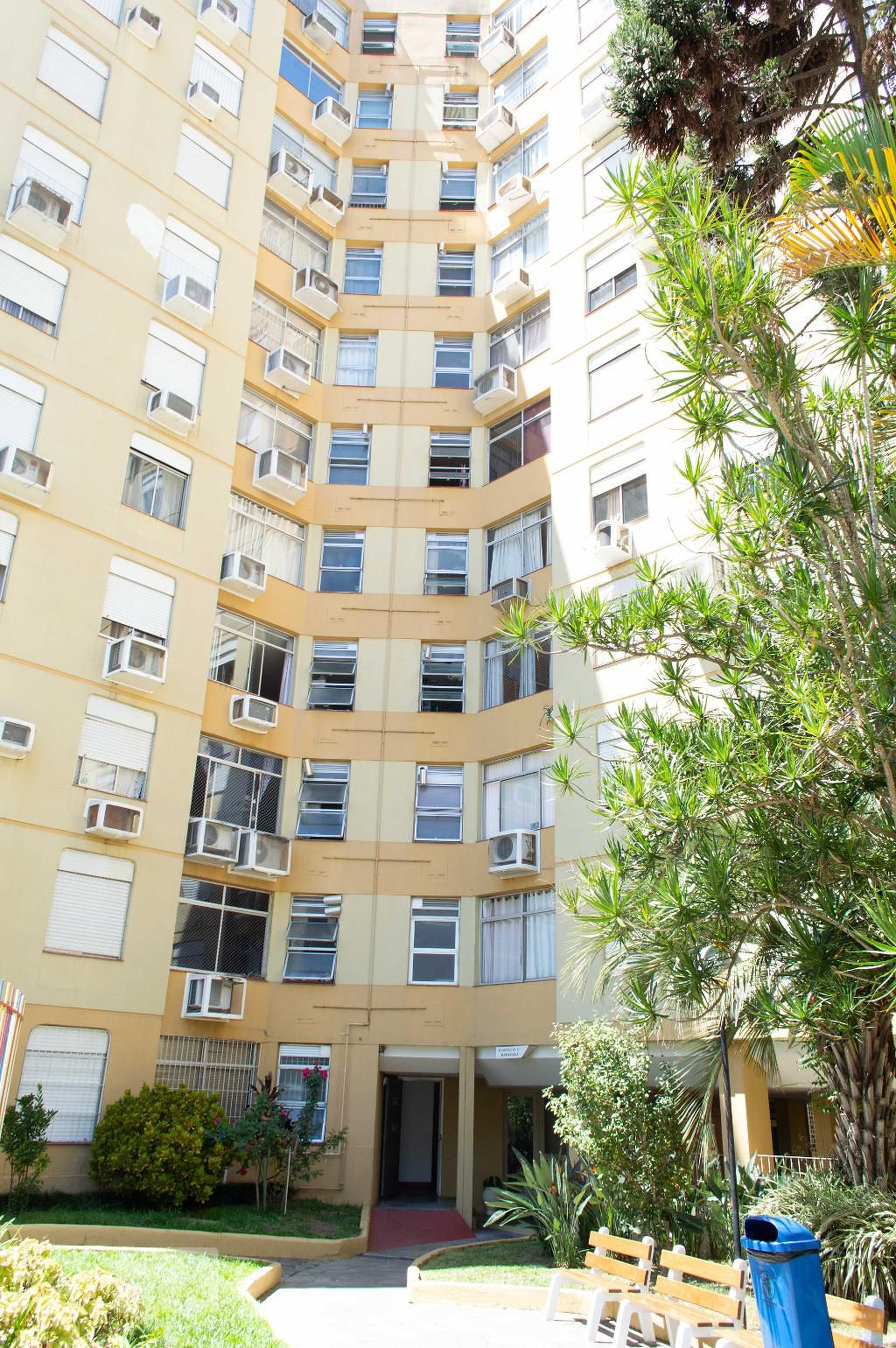 fachada do prédio Condomínio Santos Dumont