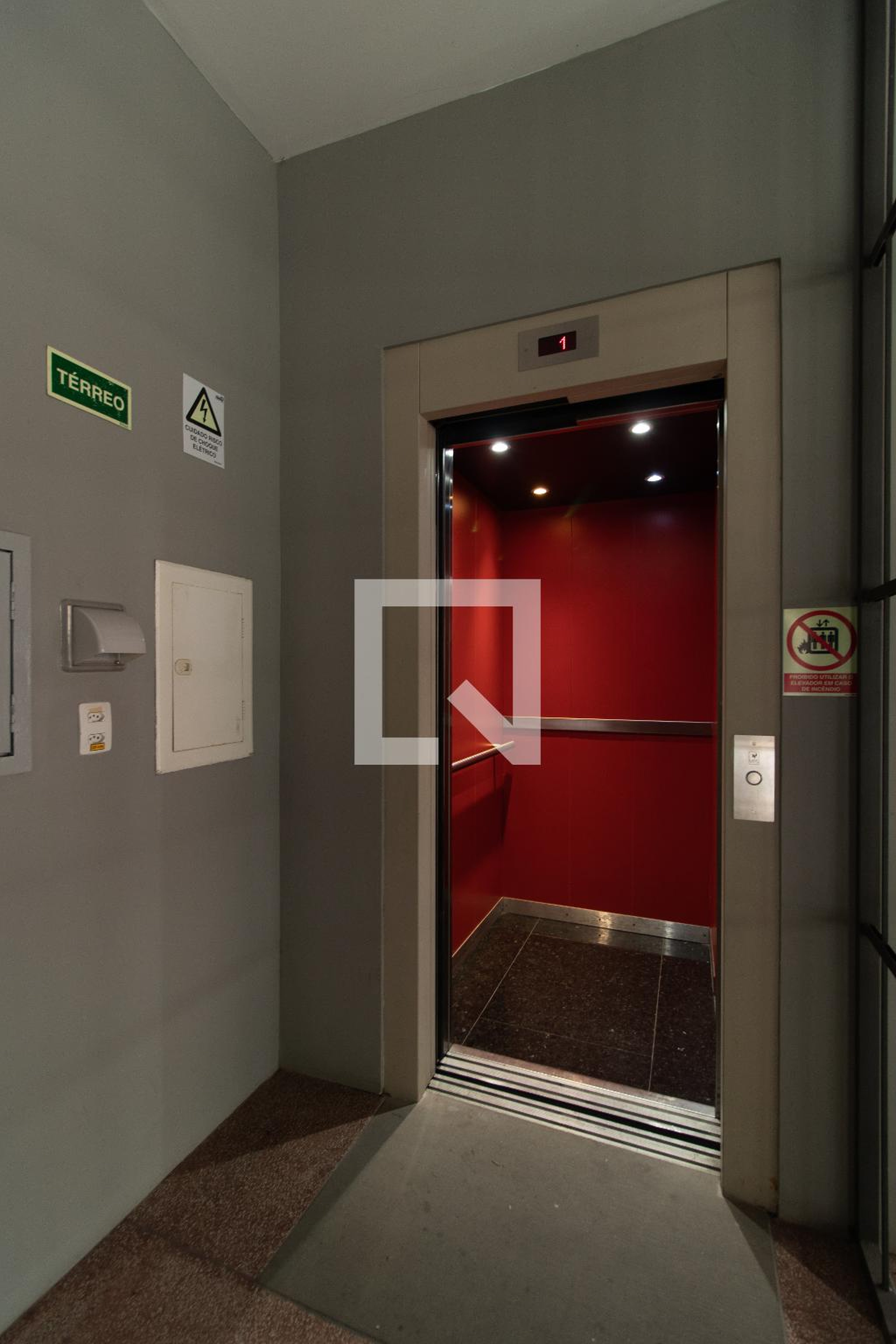 Elevador - O Box 443