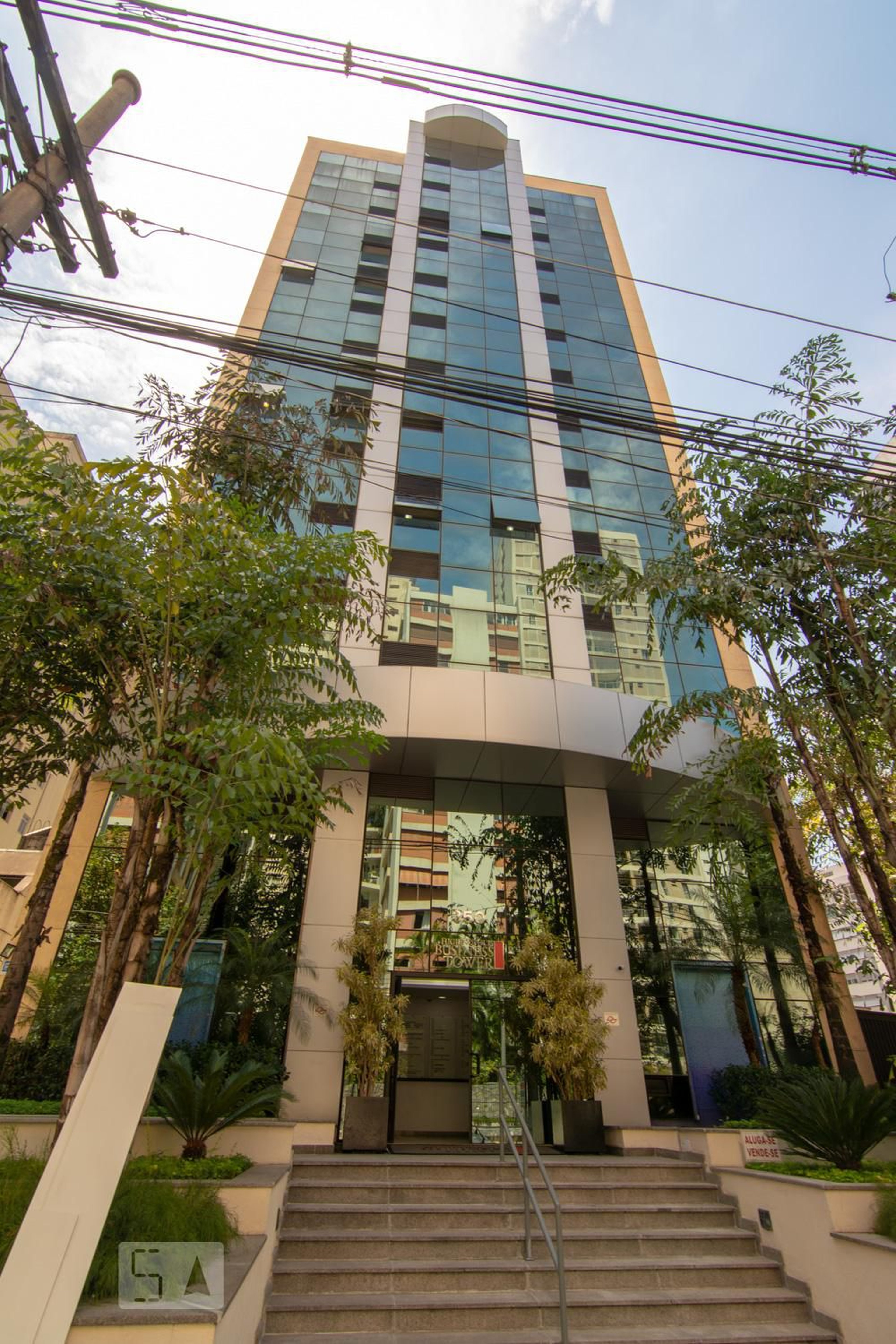 edifício Condomínio em Rua Doutor Veiga Filho, 350