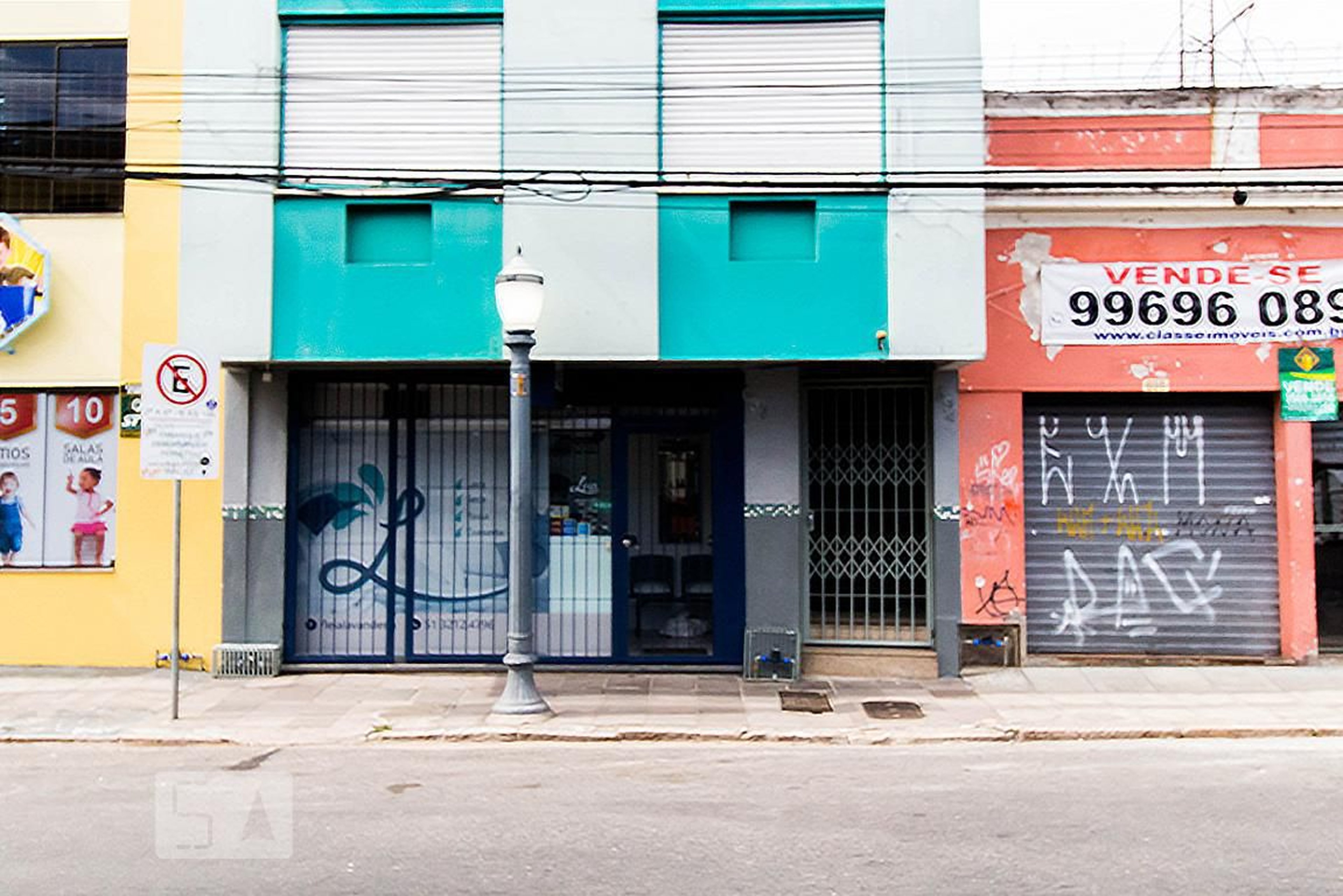 Fachada Condomínio em Rua João Alfredo, 694