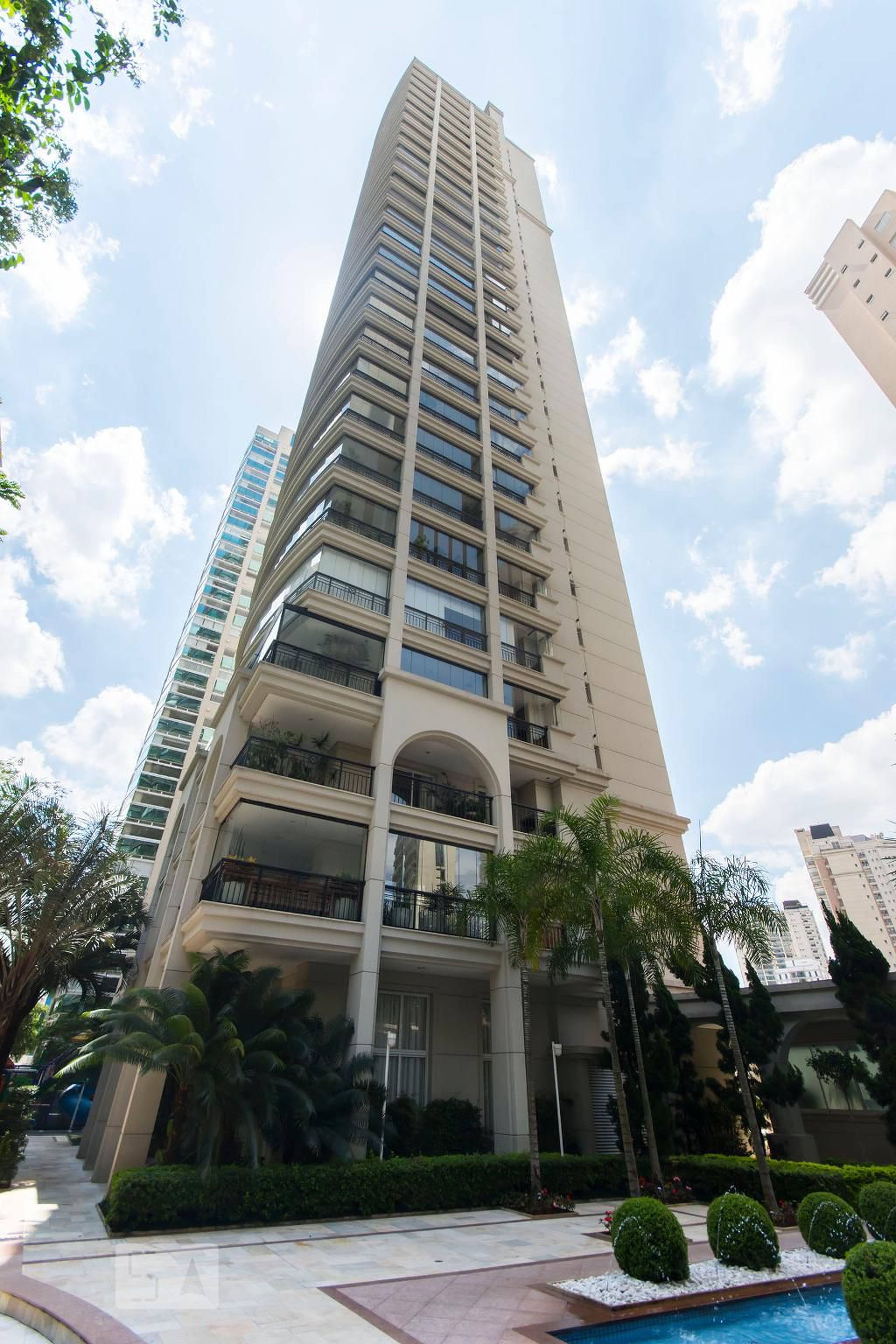 Fachada Condomínio Domani Parque III