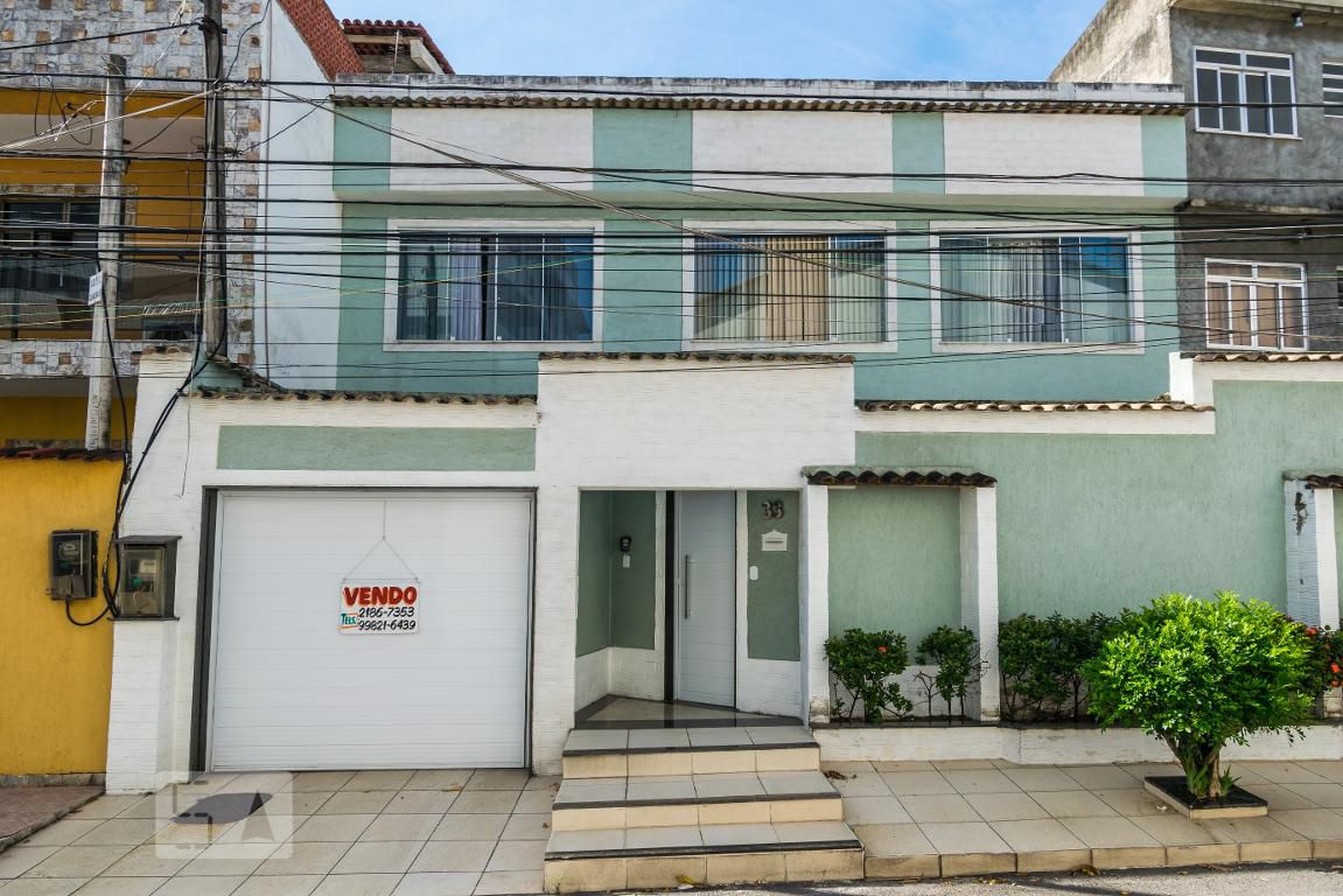 Fachada Condomínio em Rua Francisco Scarambone, 33