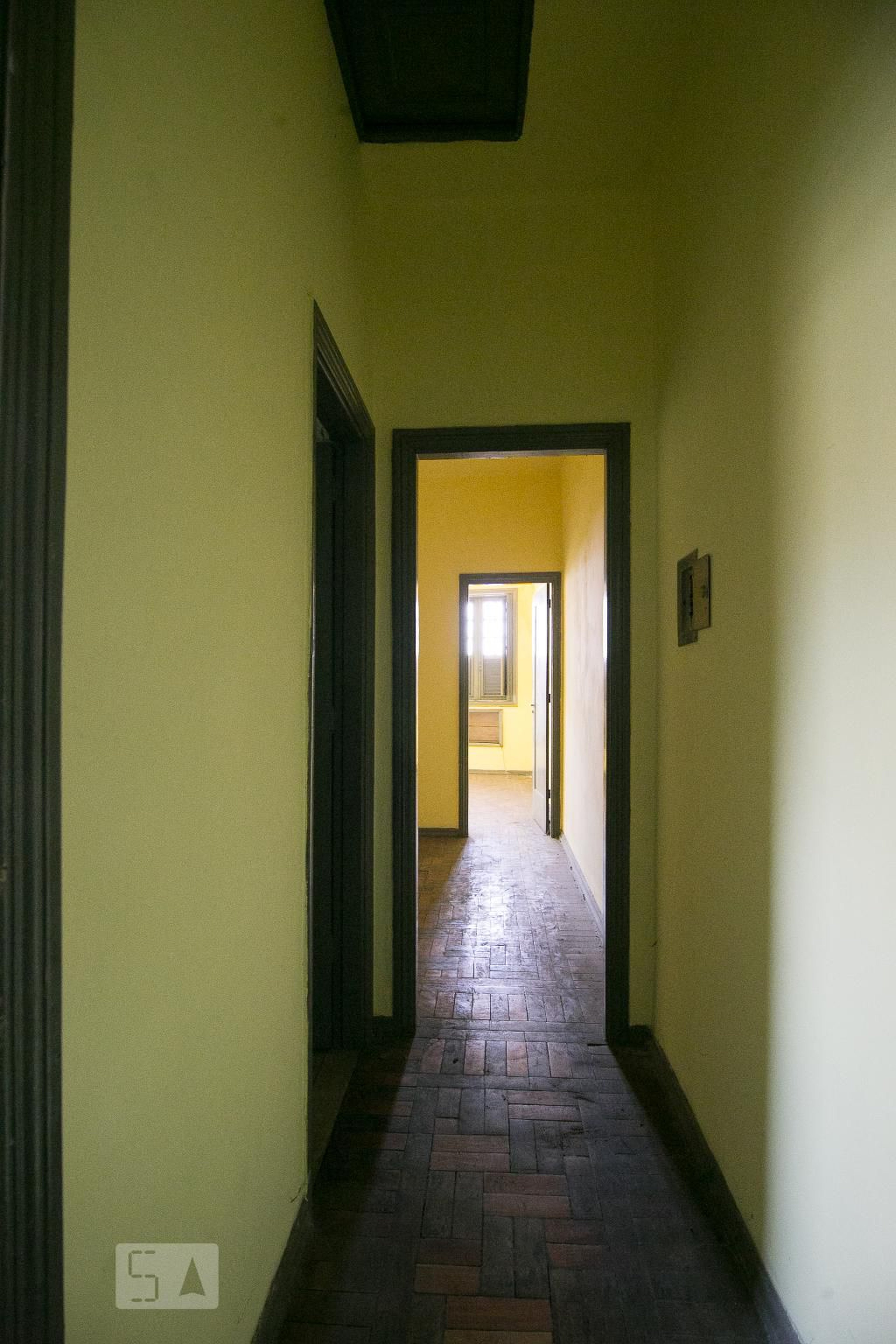 Hall de entrada - Luiz Gonzaga 832