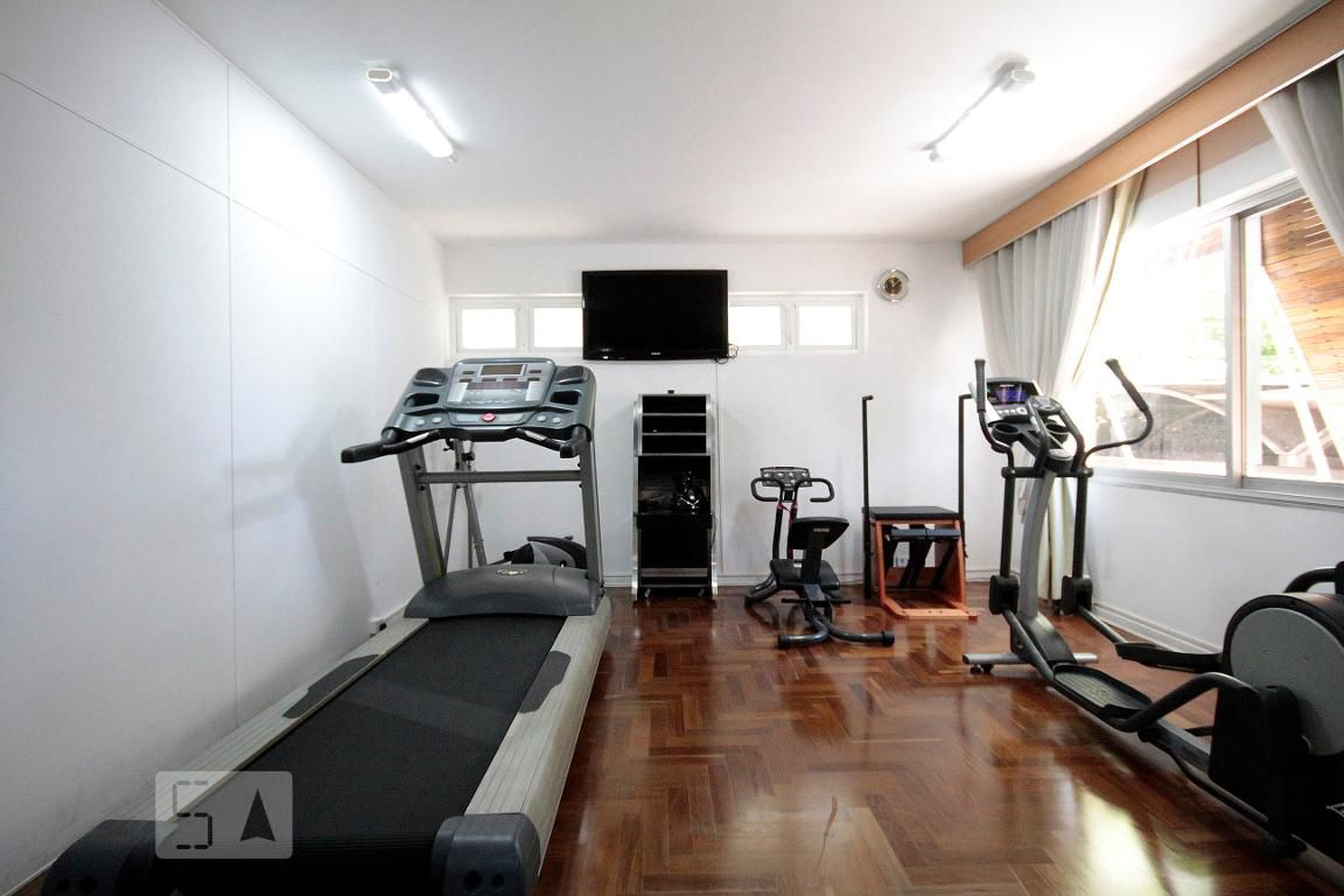 Academia - Edifício Morro dos Ingleses