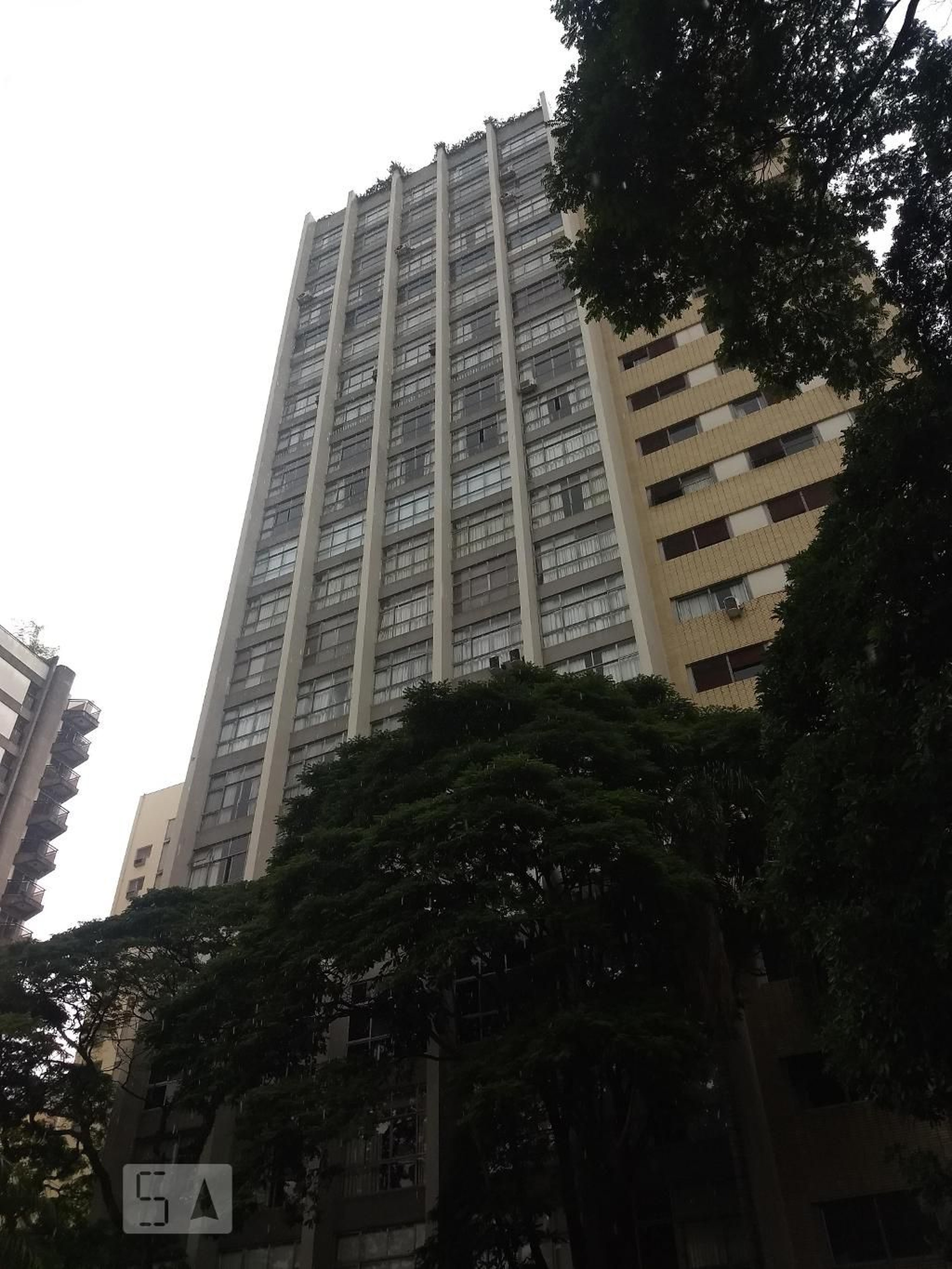 Fachada Condomínio Morro dos Ingleses