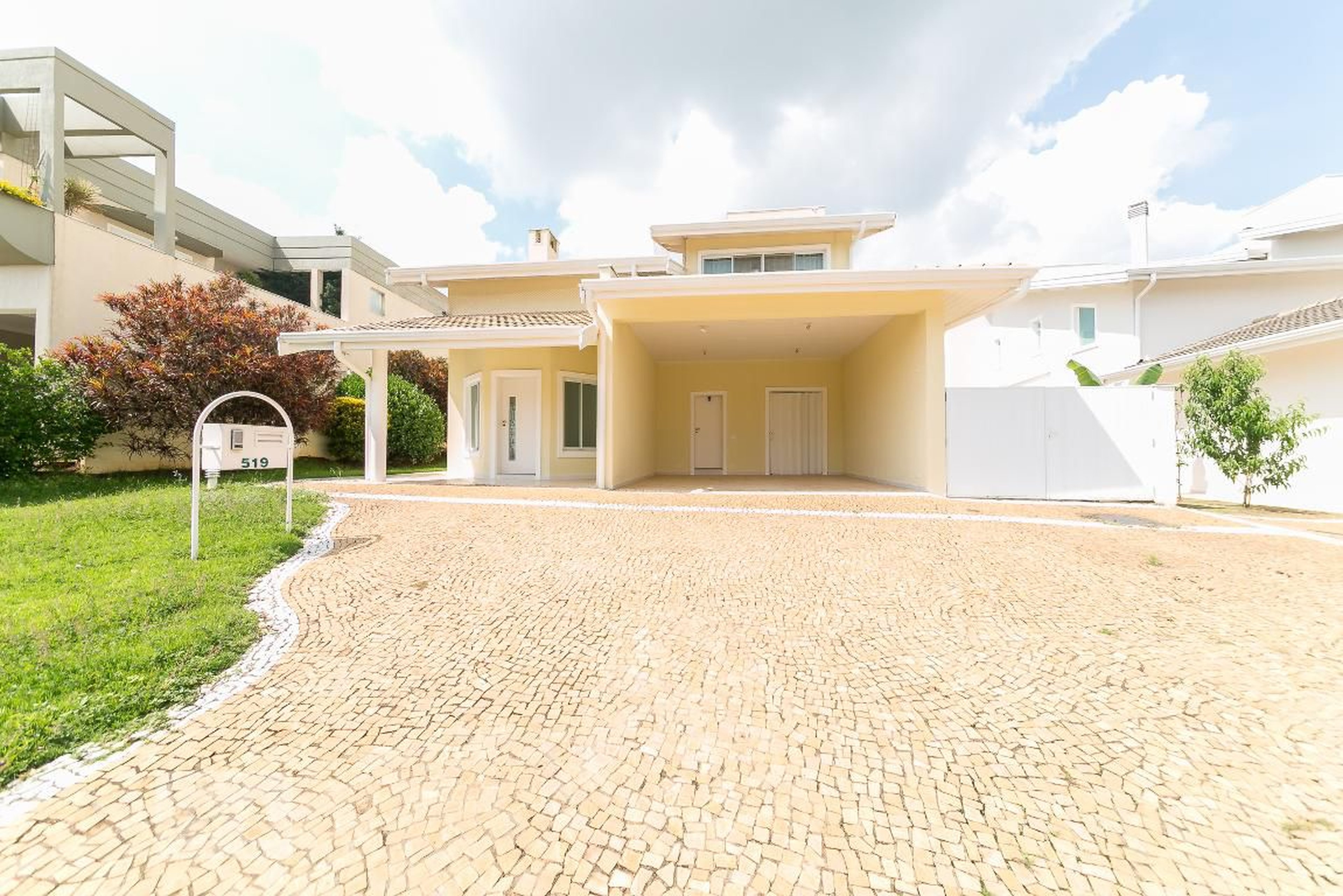 Fachada Condomínio Alphaville Campinas