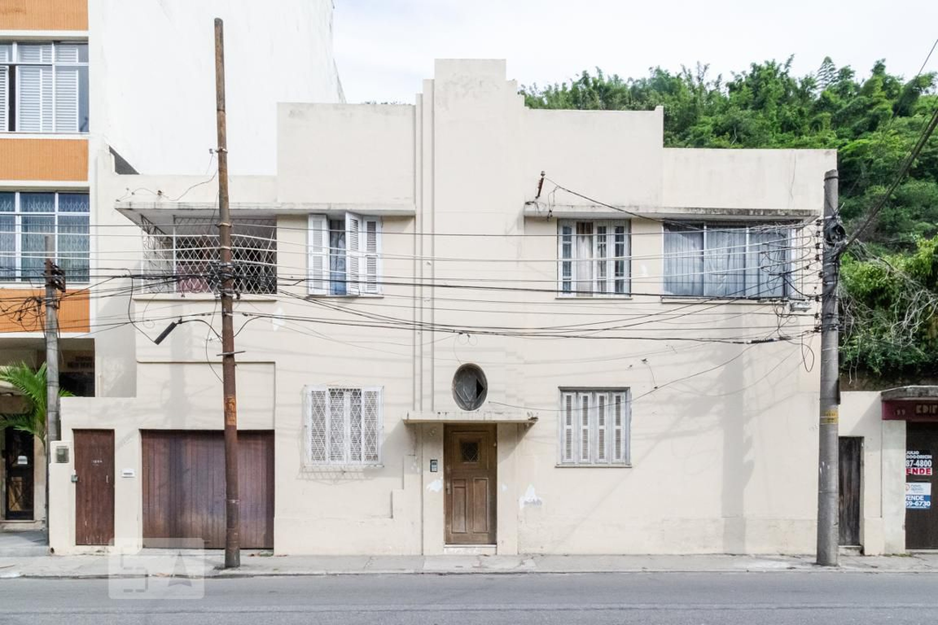 Fachada Condomínio em Rua General Polidoro, 195