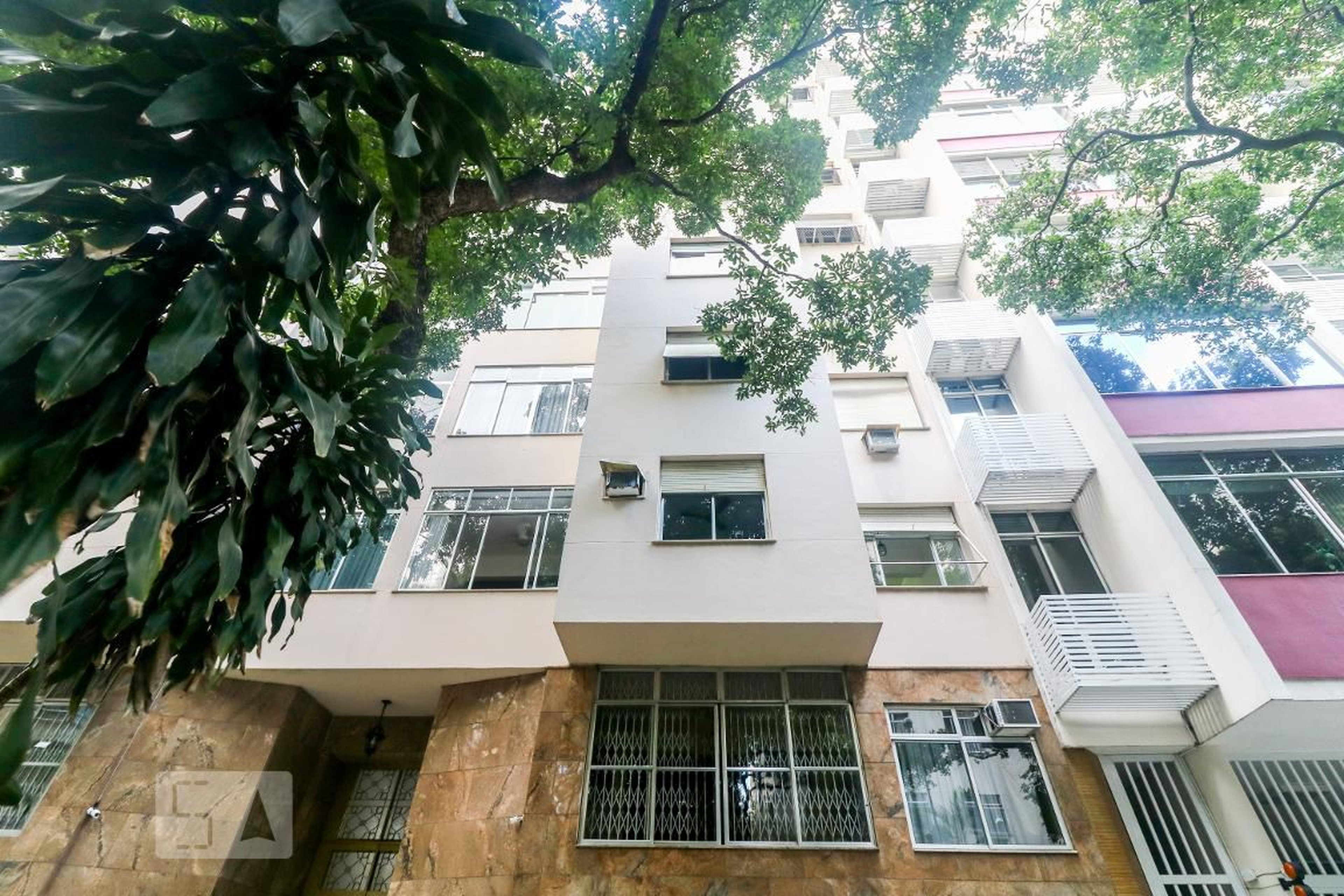 Fachada Edifício Yeda