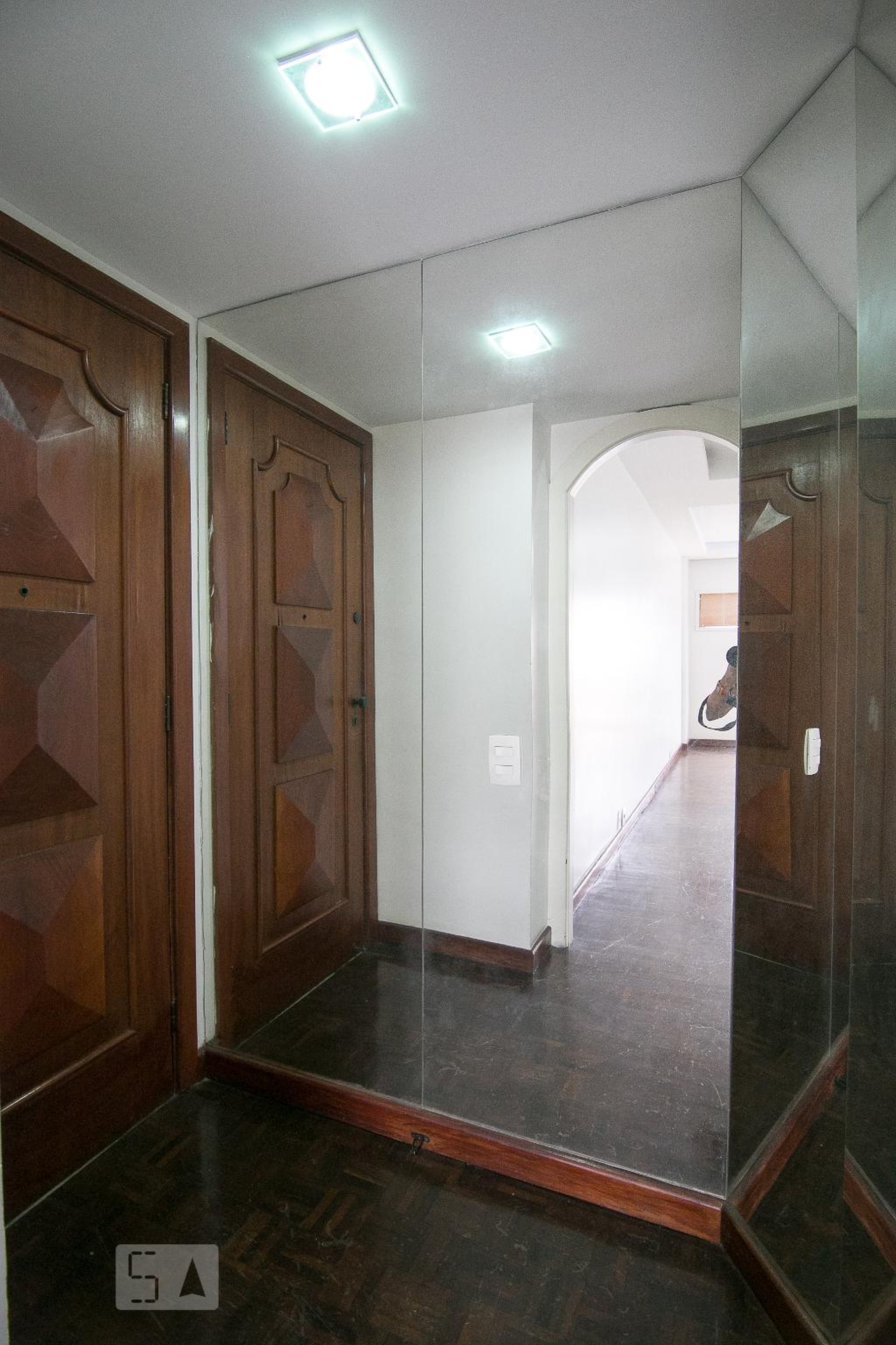 Hall de entrada - Crisantemo