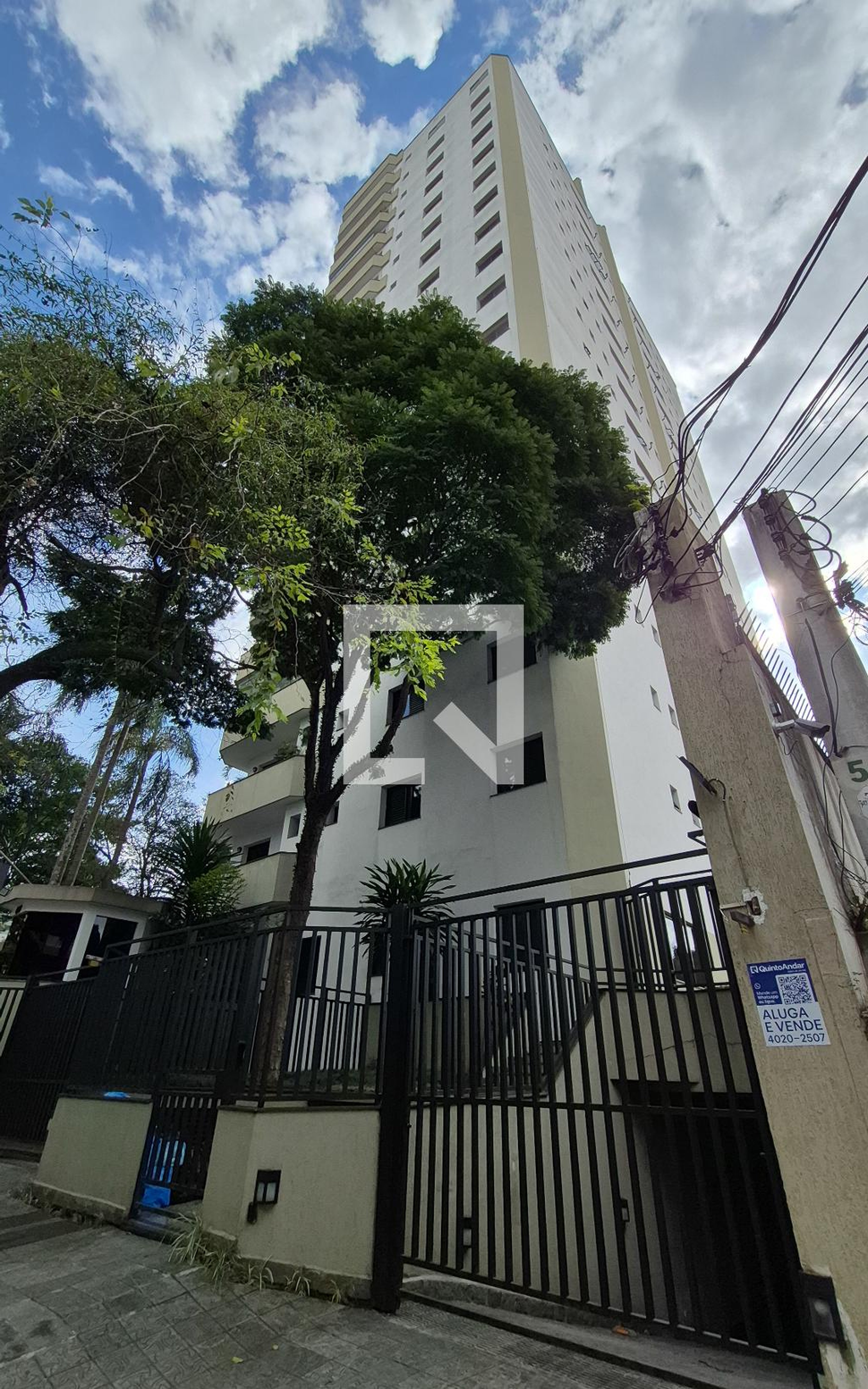 Fachada Edifício Mansão das Esmeraldas