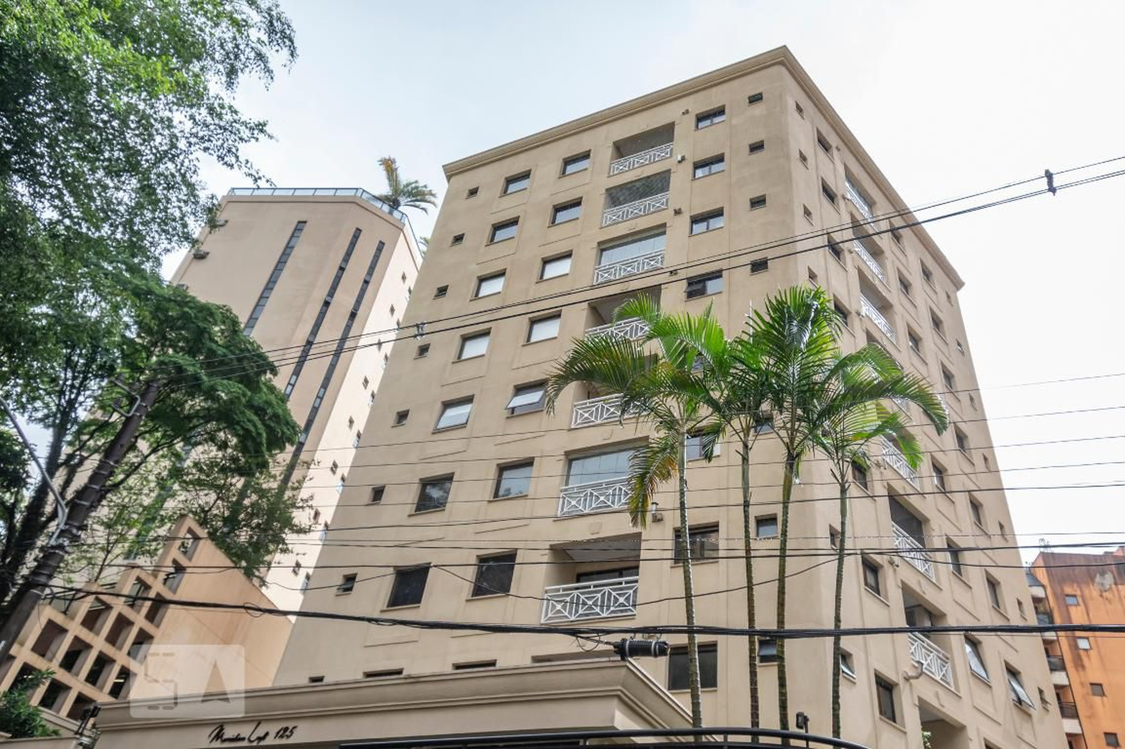 Fachada do prédio Condomínio Meridien Loft