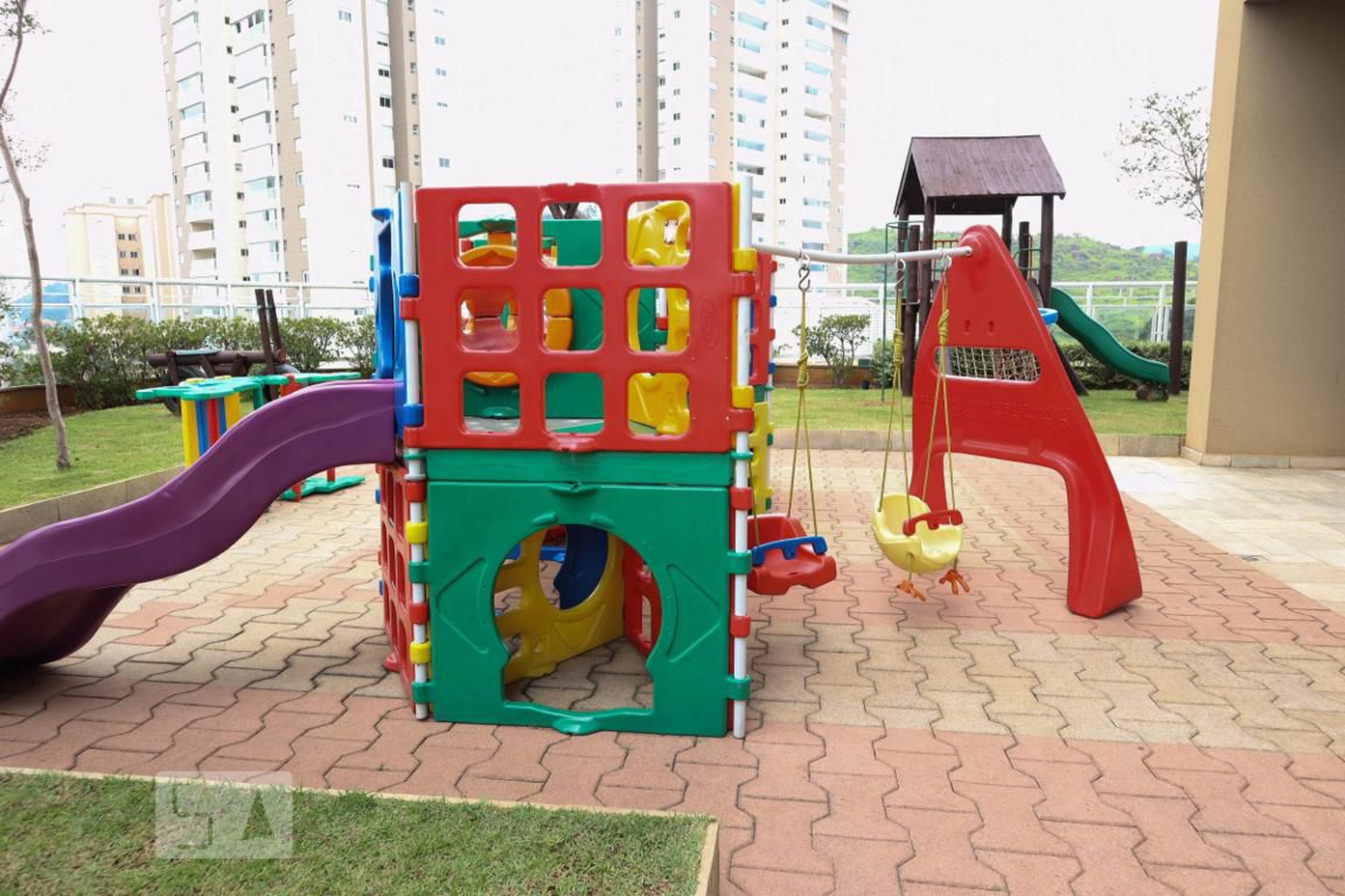 Parquinho - Golden Garden