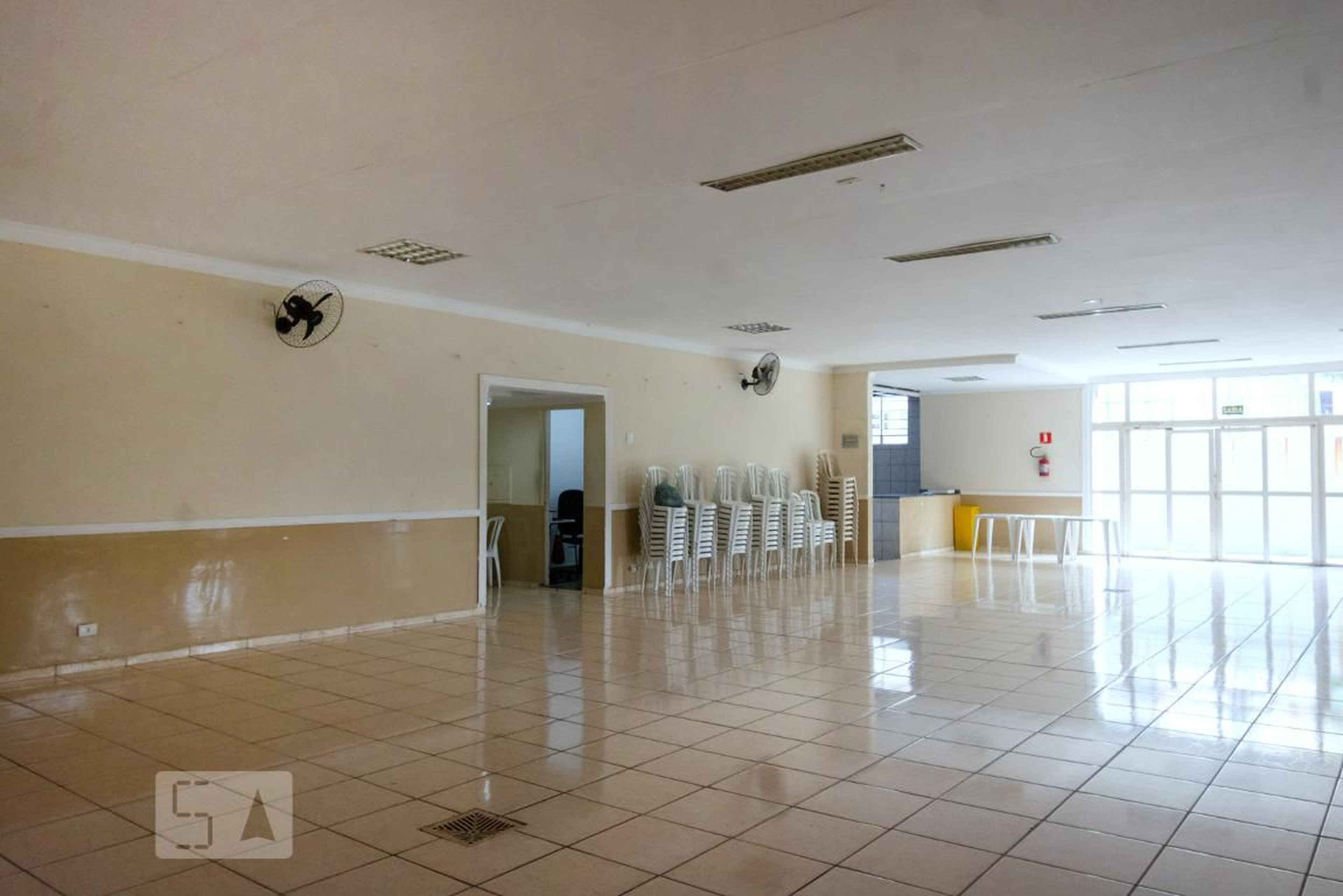 Salão de festas - Radialista