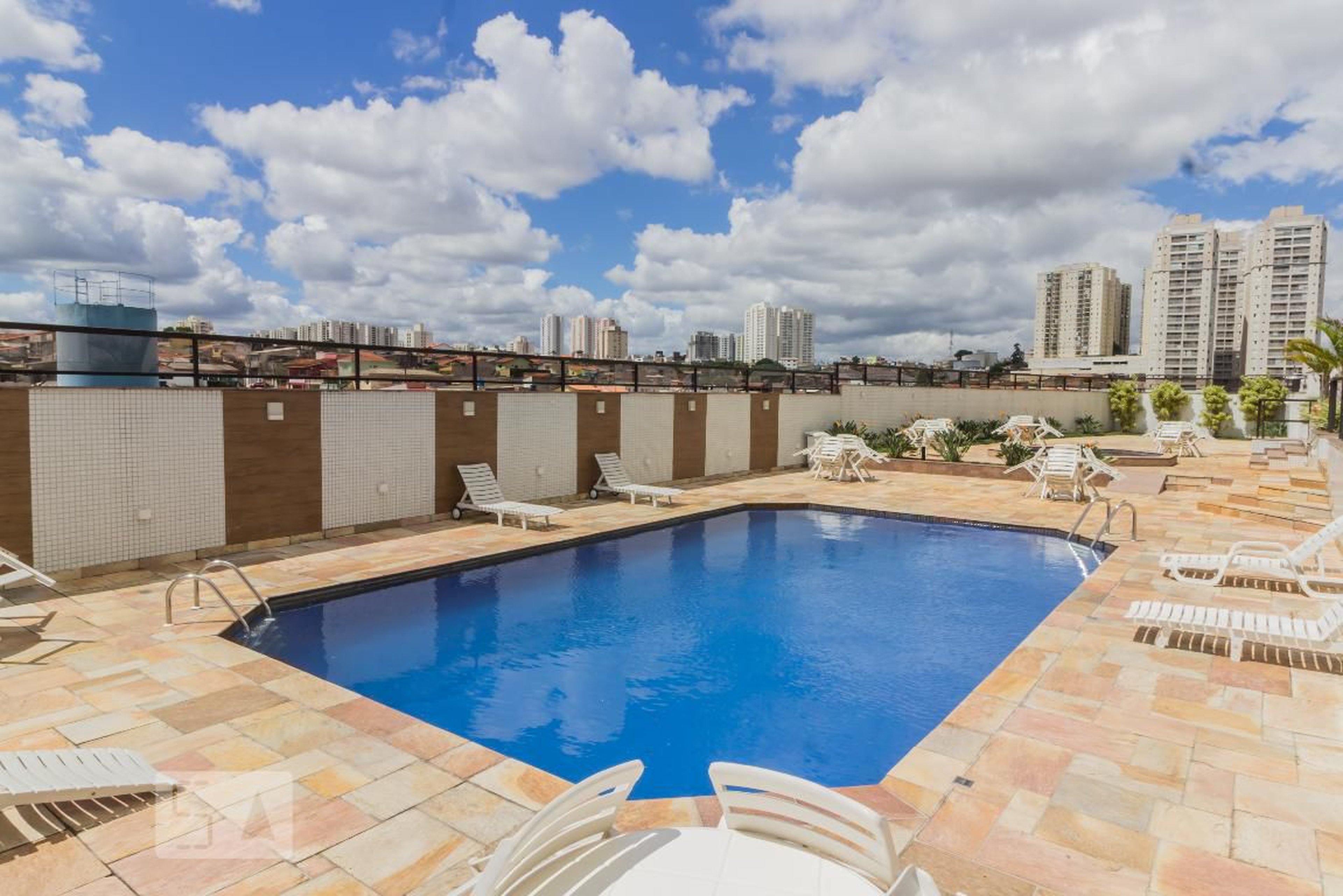 Piscina - Conjunto Residencial Rosalia