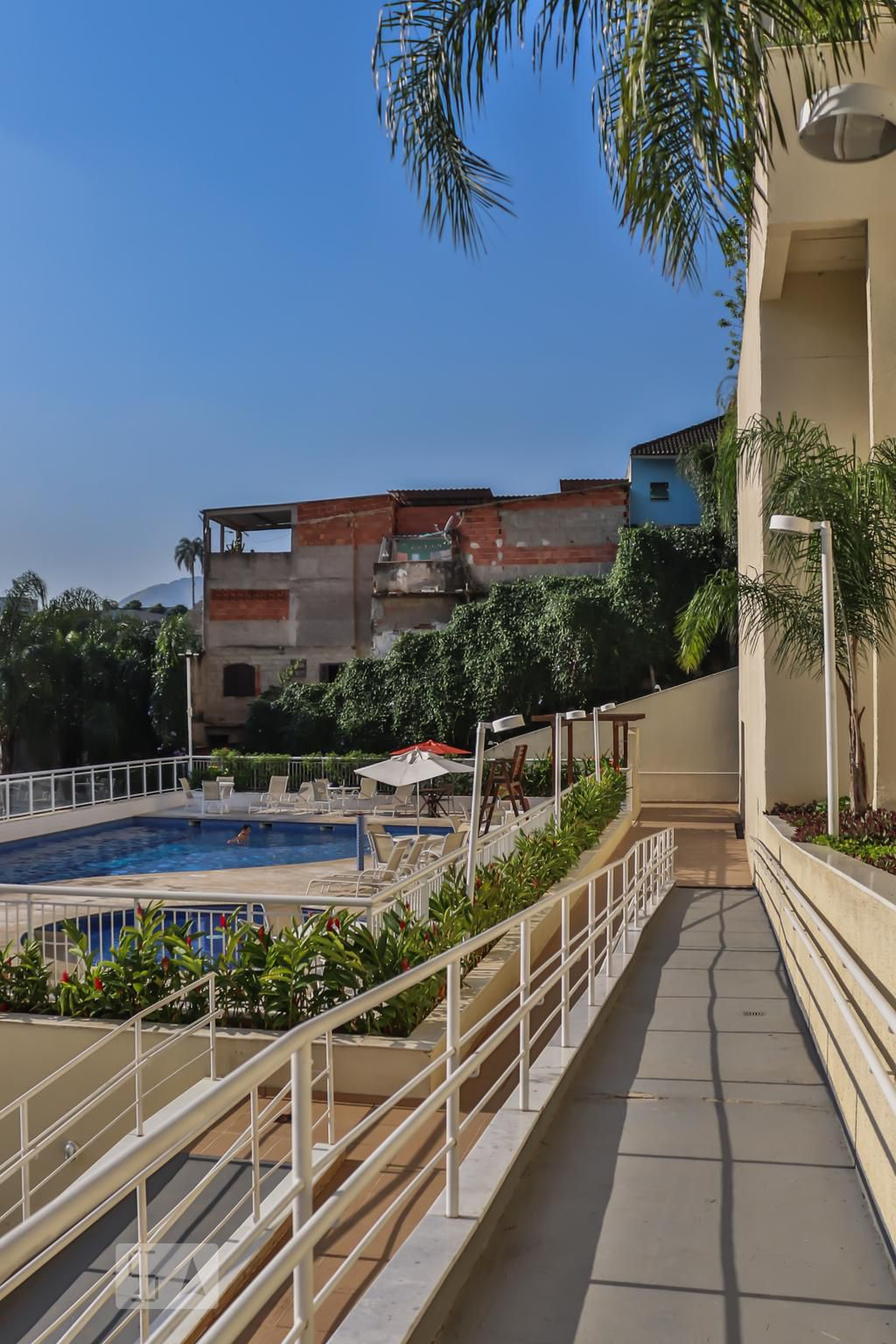 Piscina Condomínio Be Happy