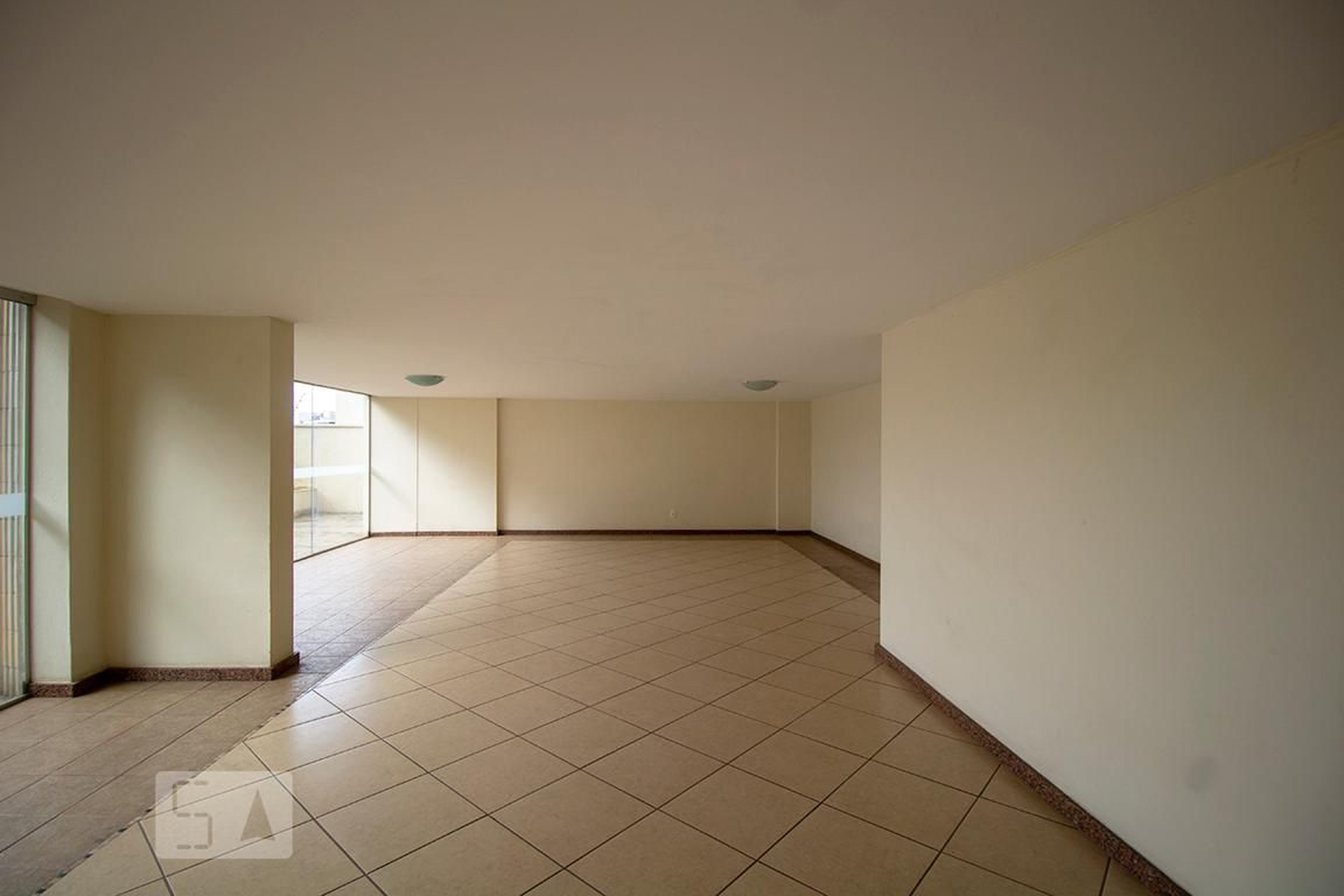 Salão de festas - Cristina Moreira Magalhães