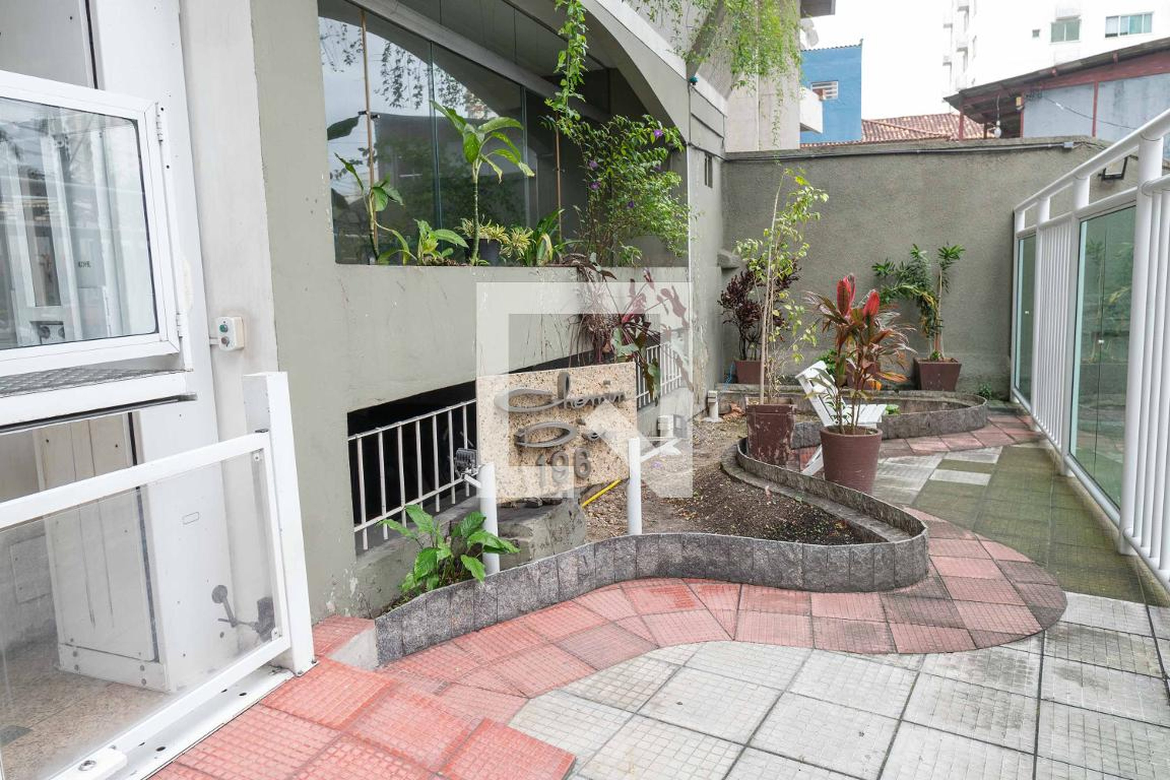 Hall de Entrada - Chemin Dor