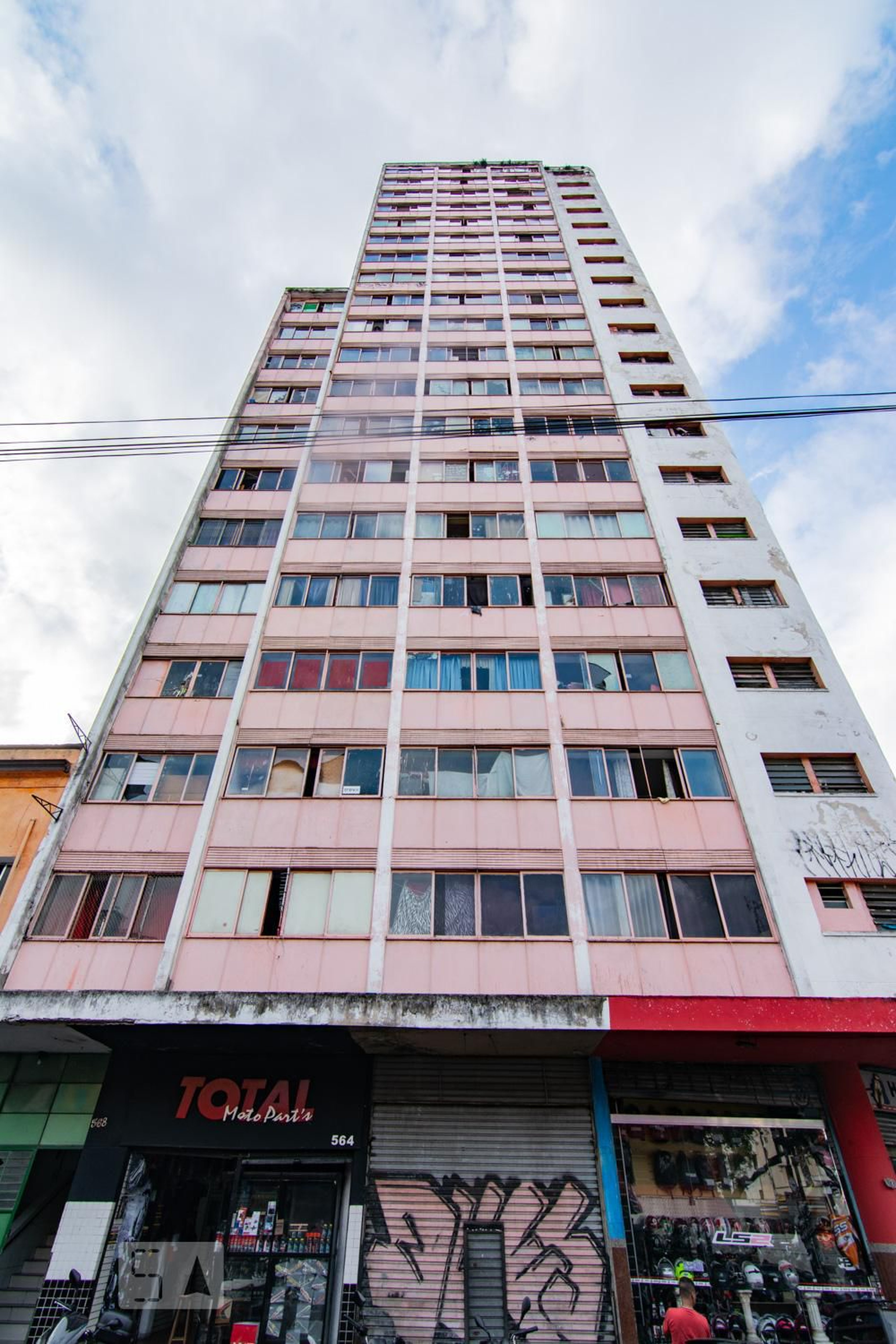 edifício Condomínio Gusmões