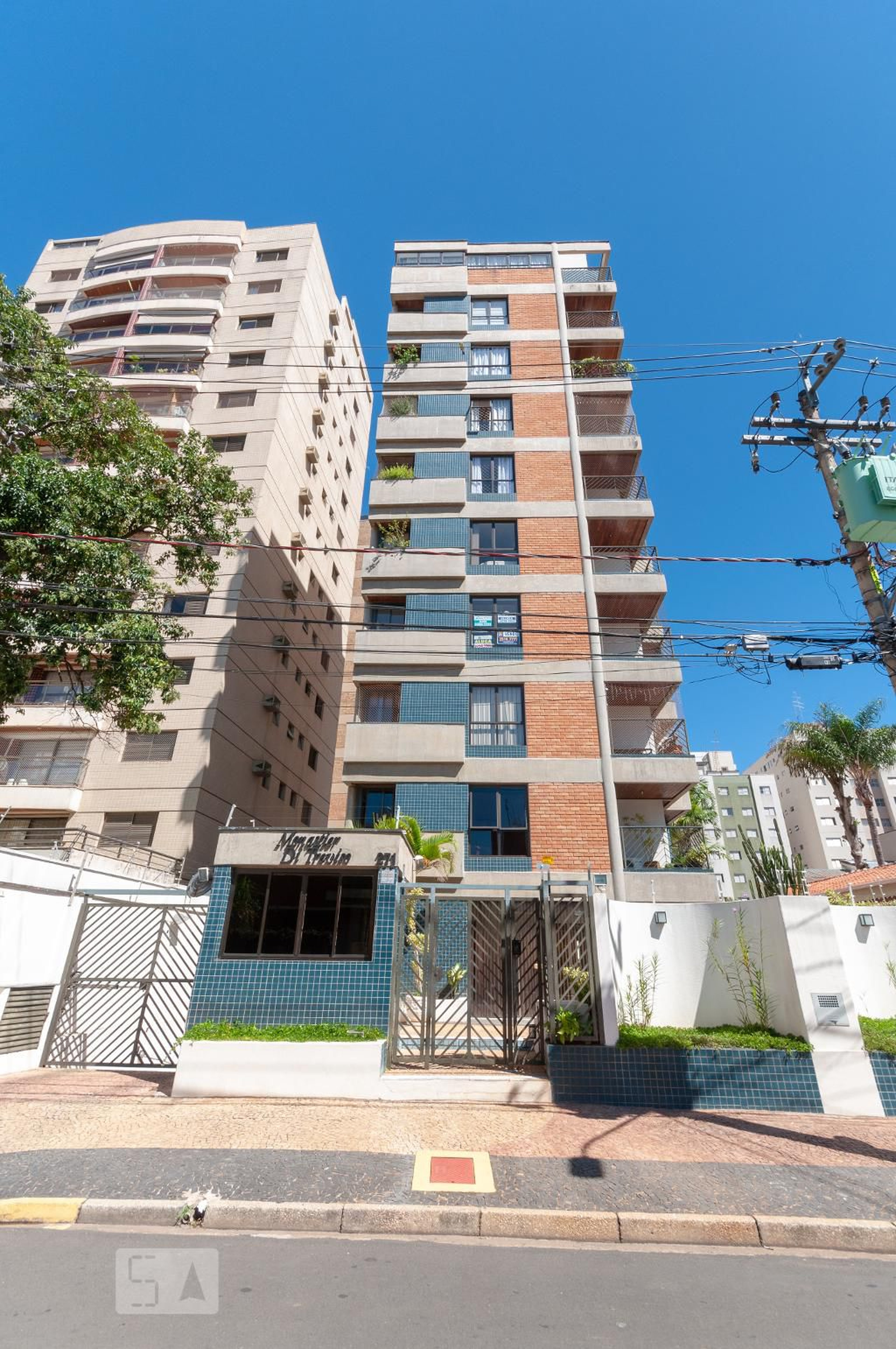 Fachada Condomínio em Rua Doutor Viêira Bueno, 271